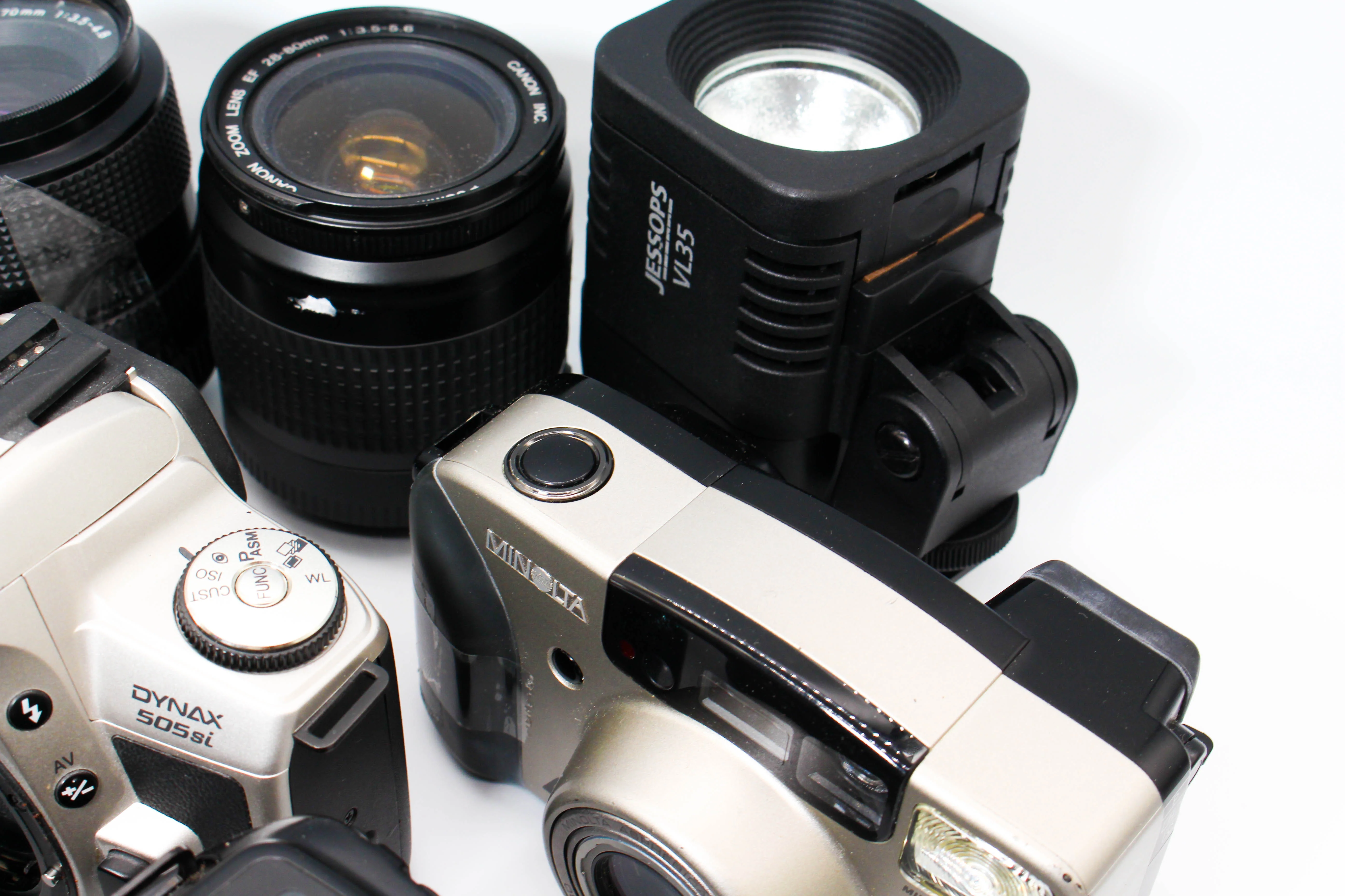 Assorted Faulty Canon 35mm Film Analog Photo Cameras Inc. Canon Megazoom 105 EOS 1000F - Image 4