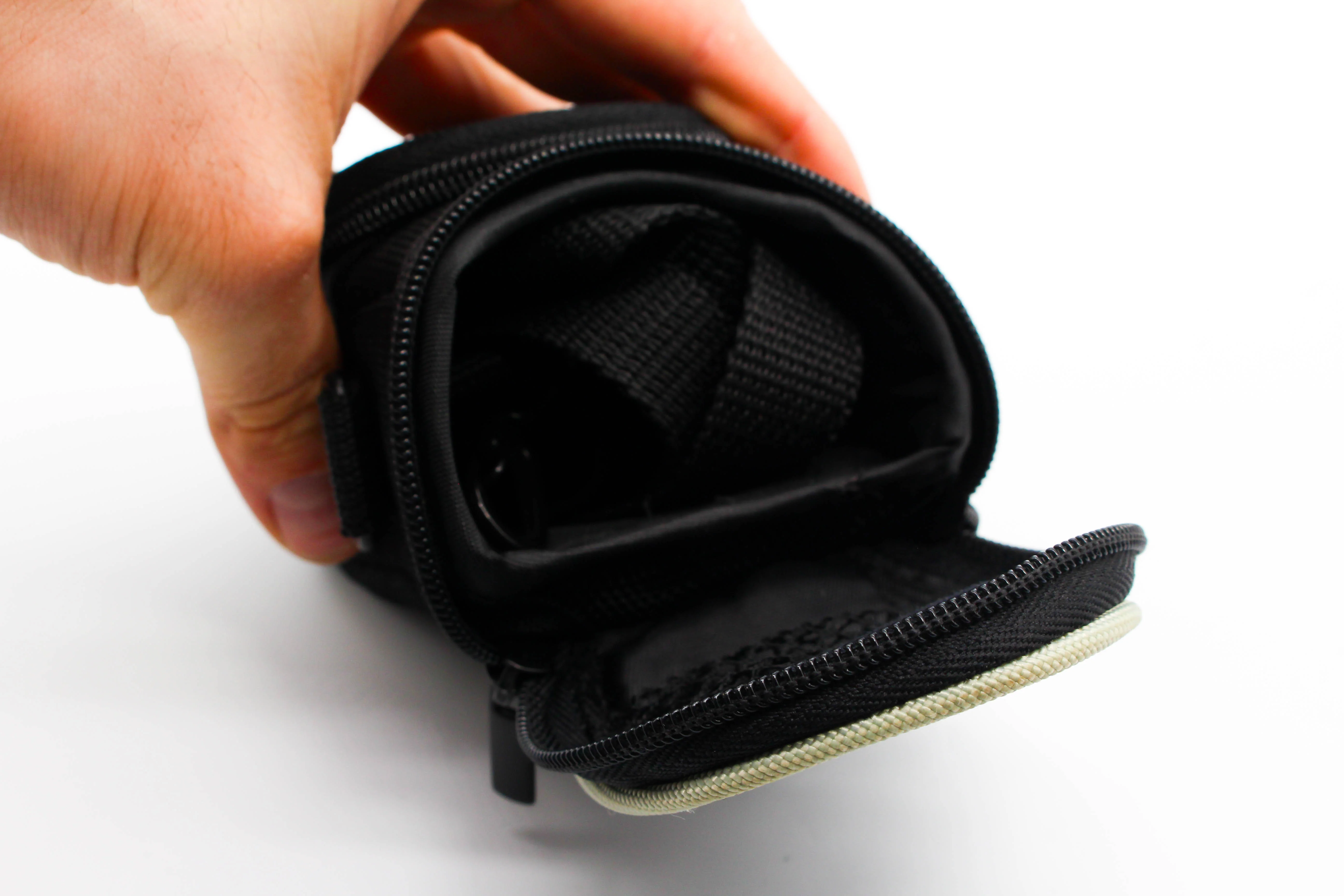 Canon PowerShot Small Digicam Carry Pouch with Belt Loop For Digicam Camera Bag - Excellent - Image 2