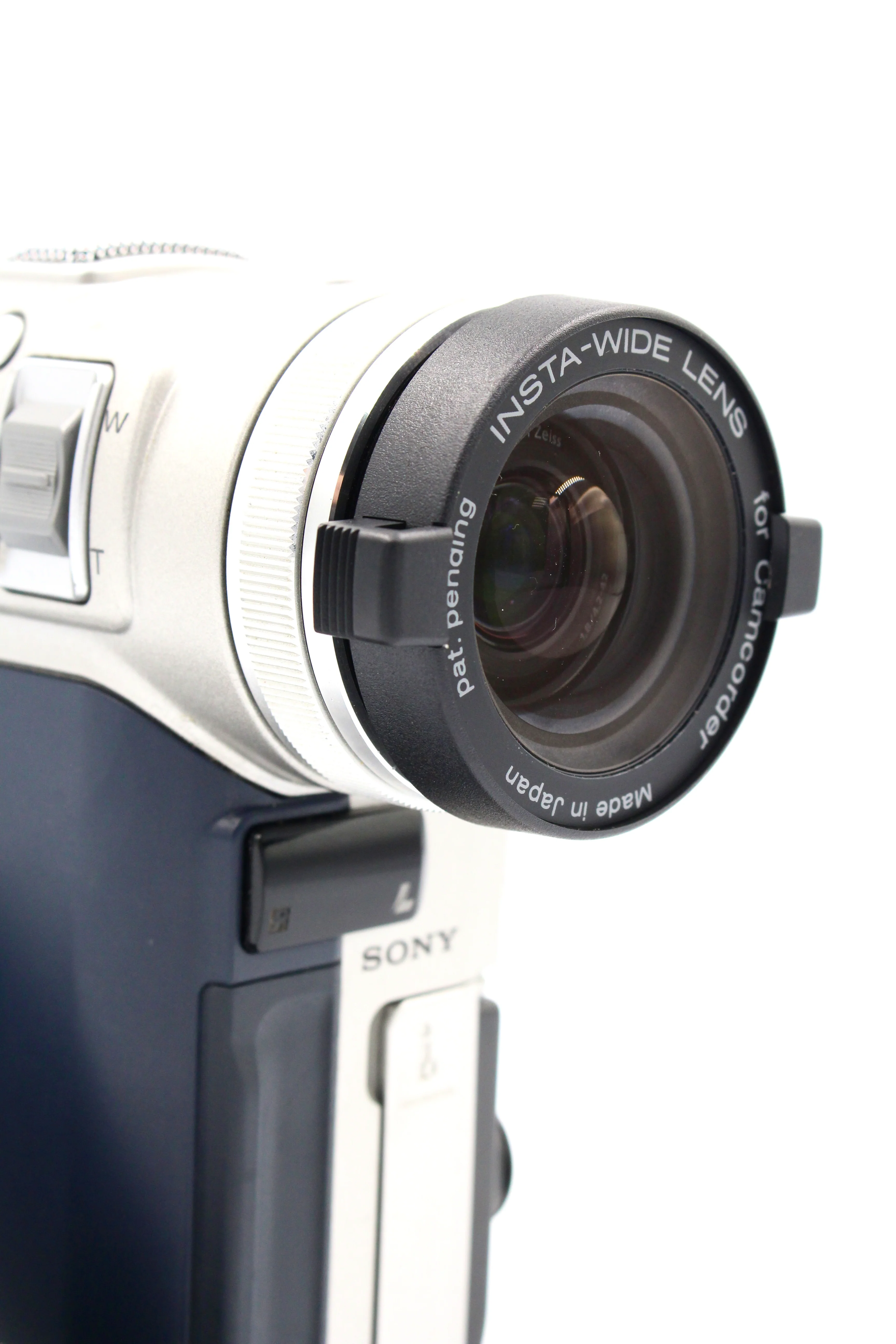 Raynox Insta-Wide QC-505 Clip-on Wide Angle Lens (34mm - 46mm) - Image 5