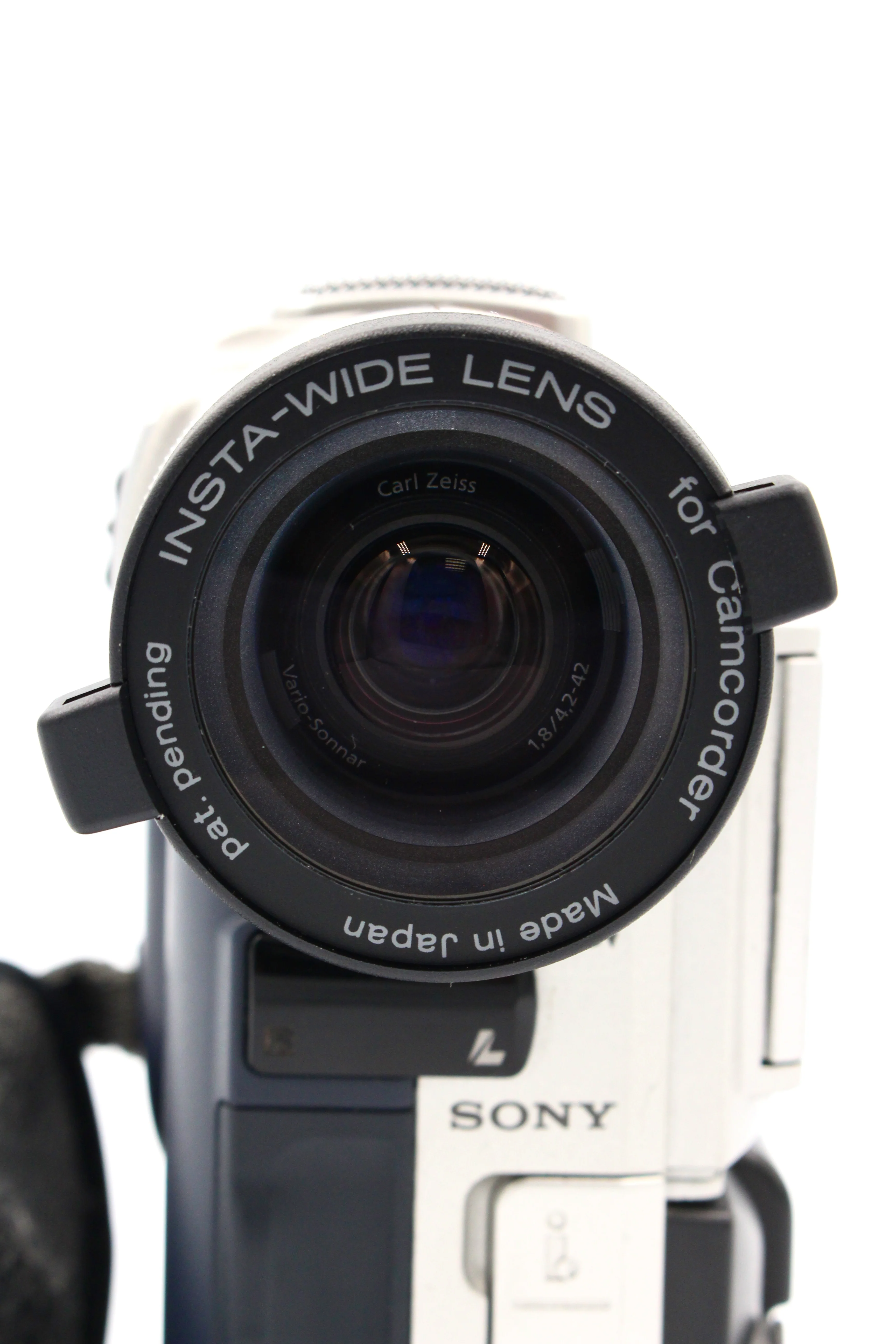 Raynox Insta-Wide QC-505 Clip-on Wide Angle Lens (34mm - 46mm) - Image 6