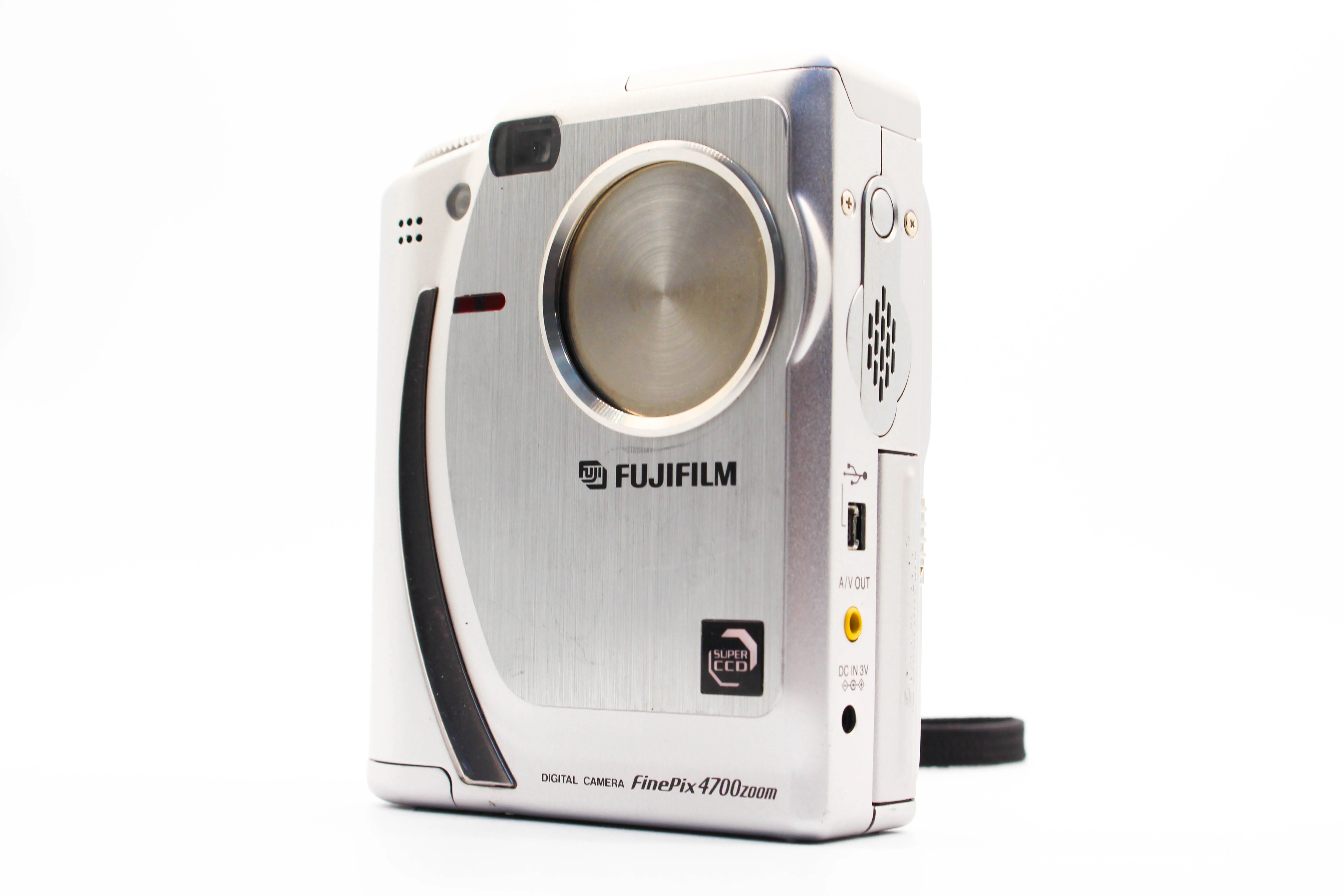 FujiFilm FinePix 4700 Zoom Smart Media Card Compact Digital Photo Video Retro Camera Digicam (Read) - Tested Bundle - Image 2
