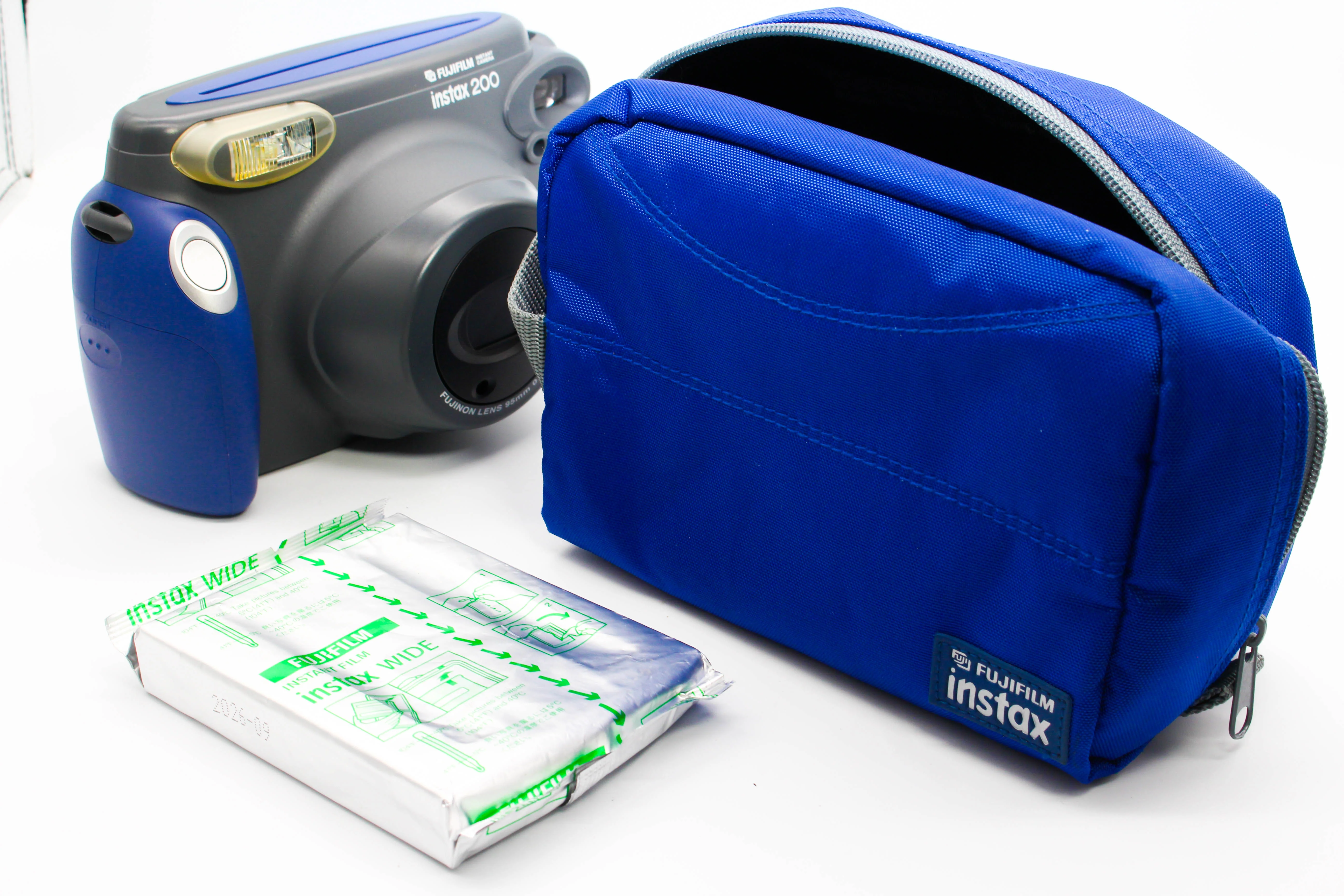 Fujifilm Instax 200 Instant Film Camera With Box and Case - Tested Bundle Excellent - Image 2