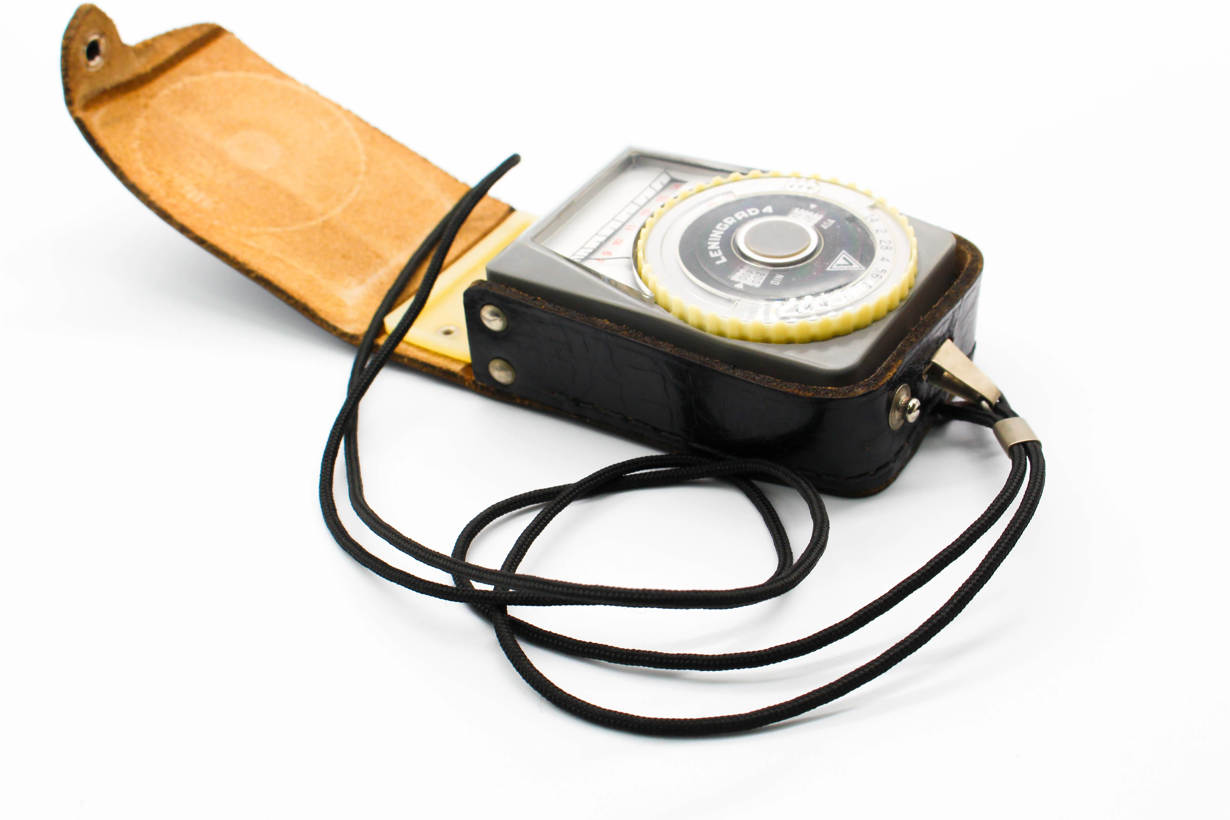 Leningrad 4 Vintage Soviet Light/Exposure Meter With Original Leather Case  - Tested Excellent - Image 4