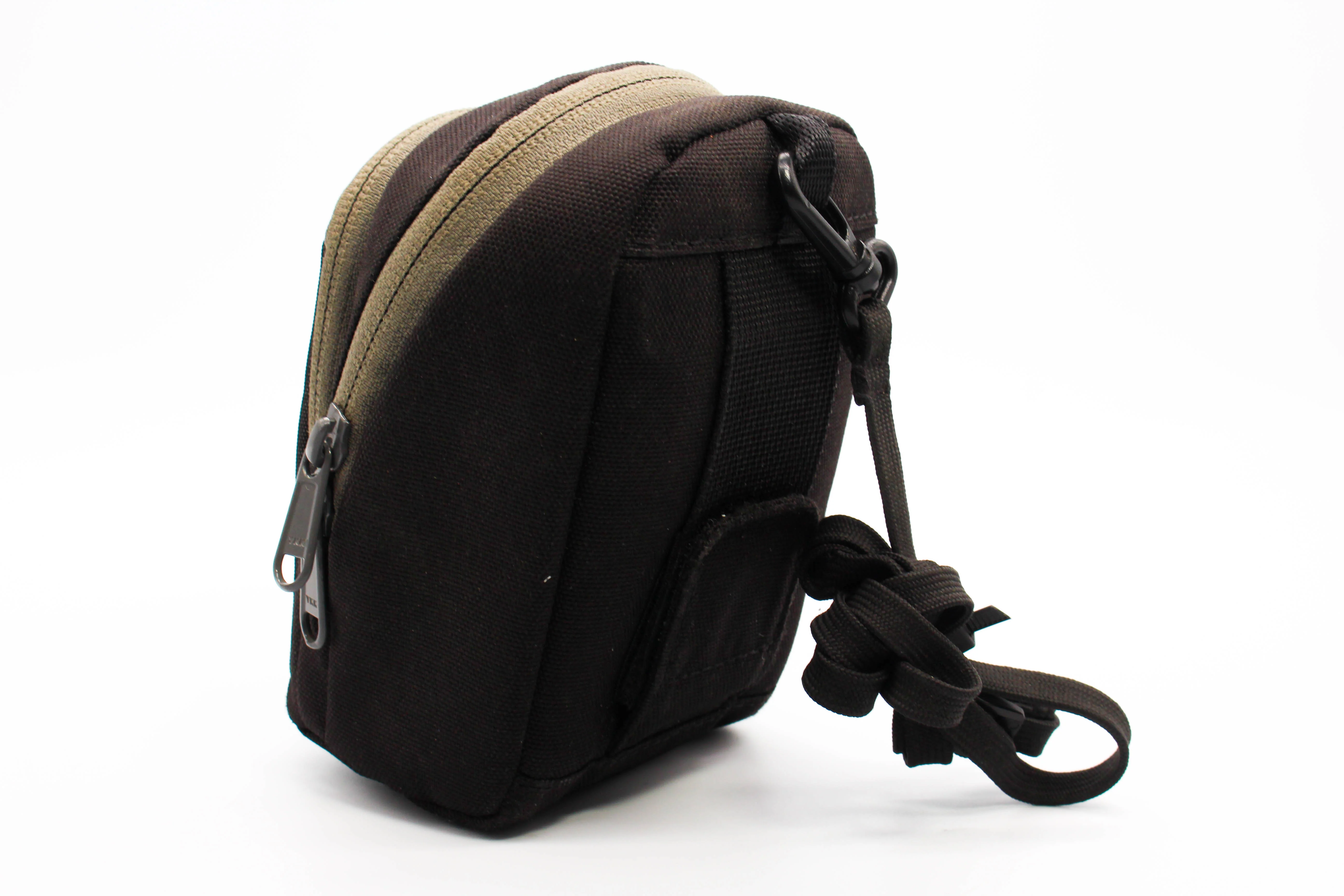 Lowepro Small Camera Carry Pouch Bag For Digicam Camera Black Grey - Excellent - Image 5
