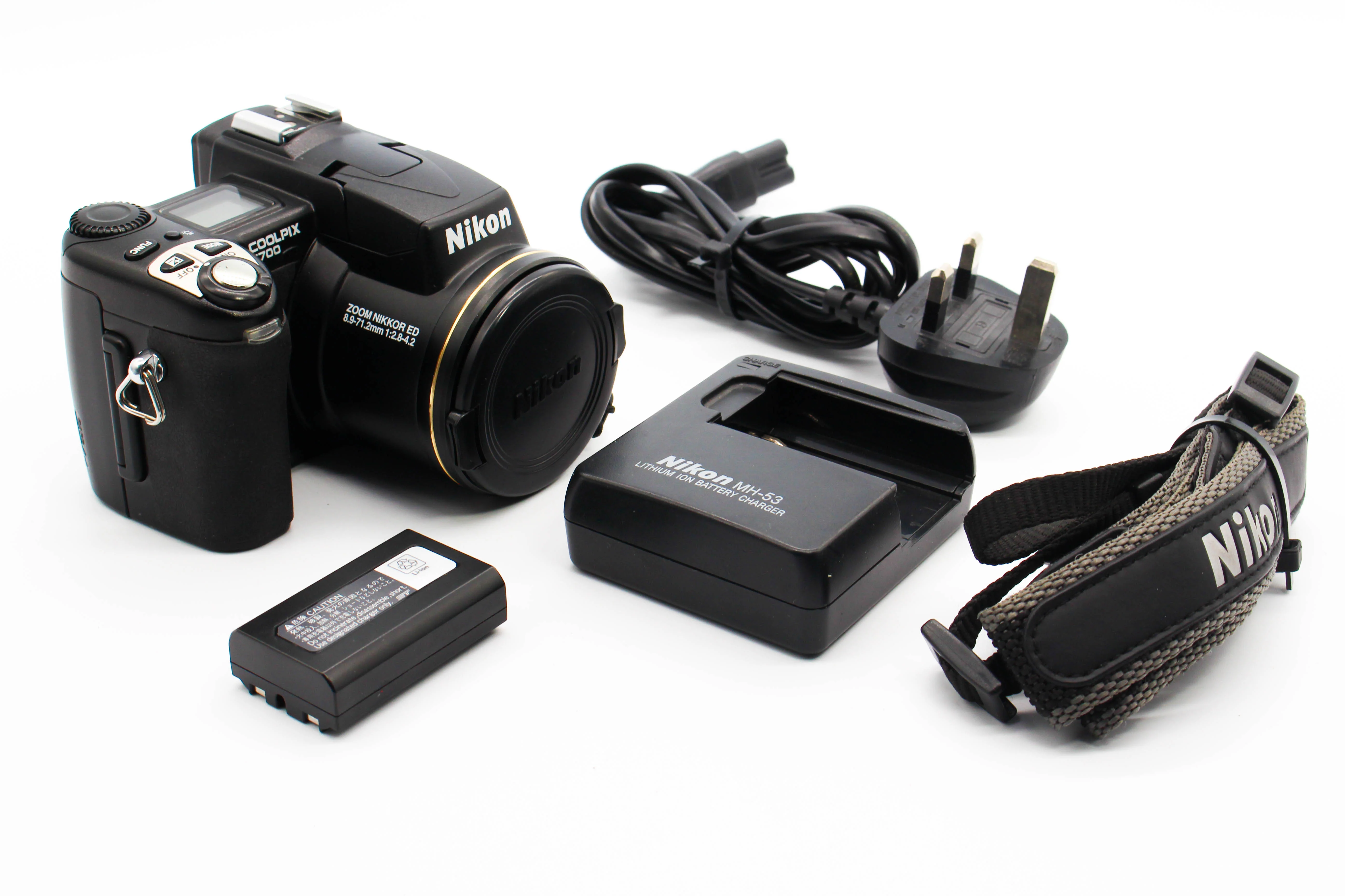 Nikon Coolpix 5700 5MP Retro Photo Digital Bridge Camera Digicam (Read) - Tested Bundle - Image 2