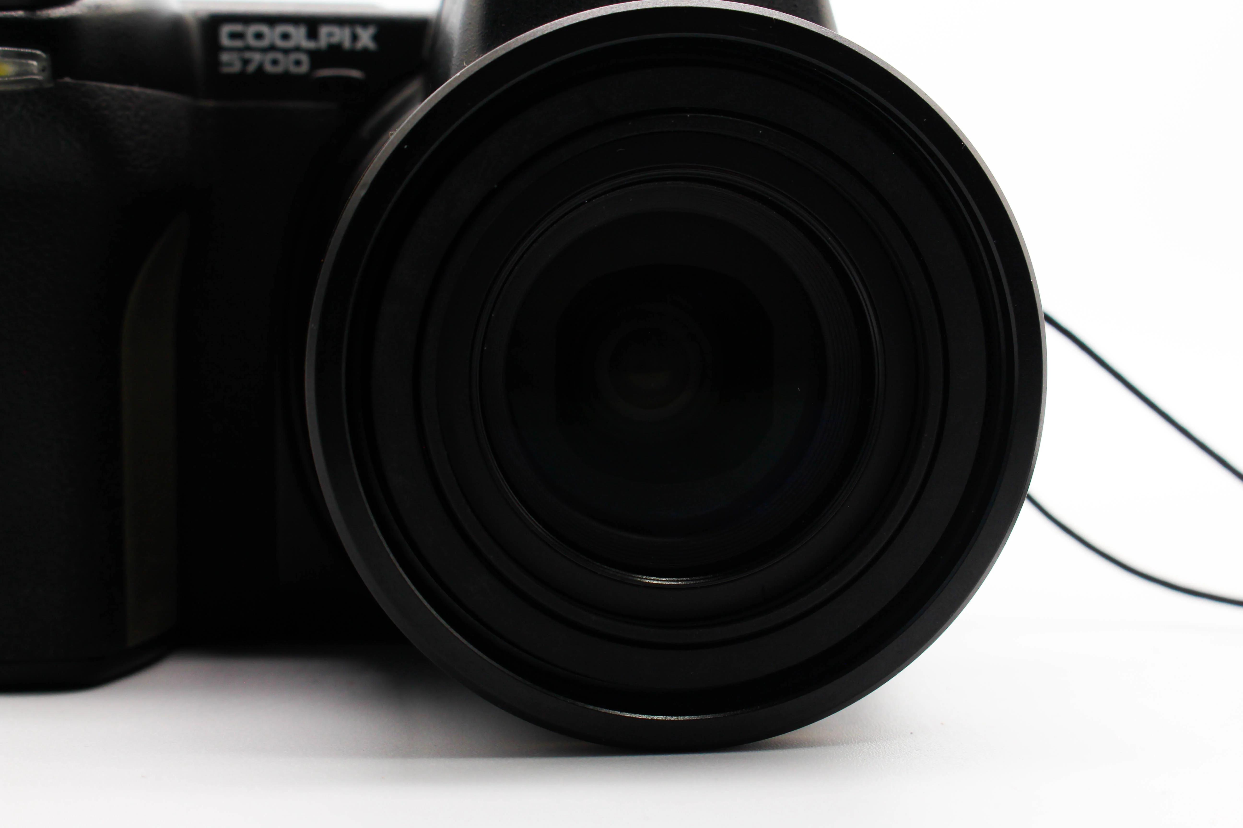 Nikon Coolpix 5700 5MP Retro Photo Digital Bridge Camera Digicam (Read) - Tested Bundle - Image 7