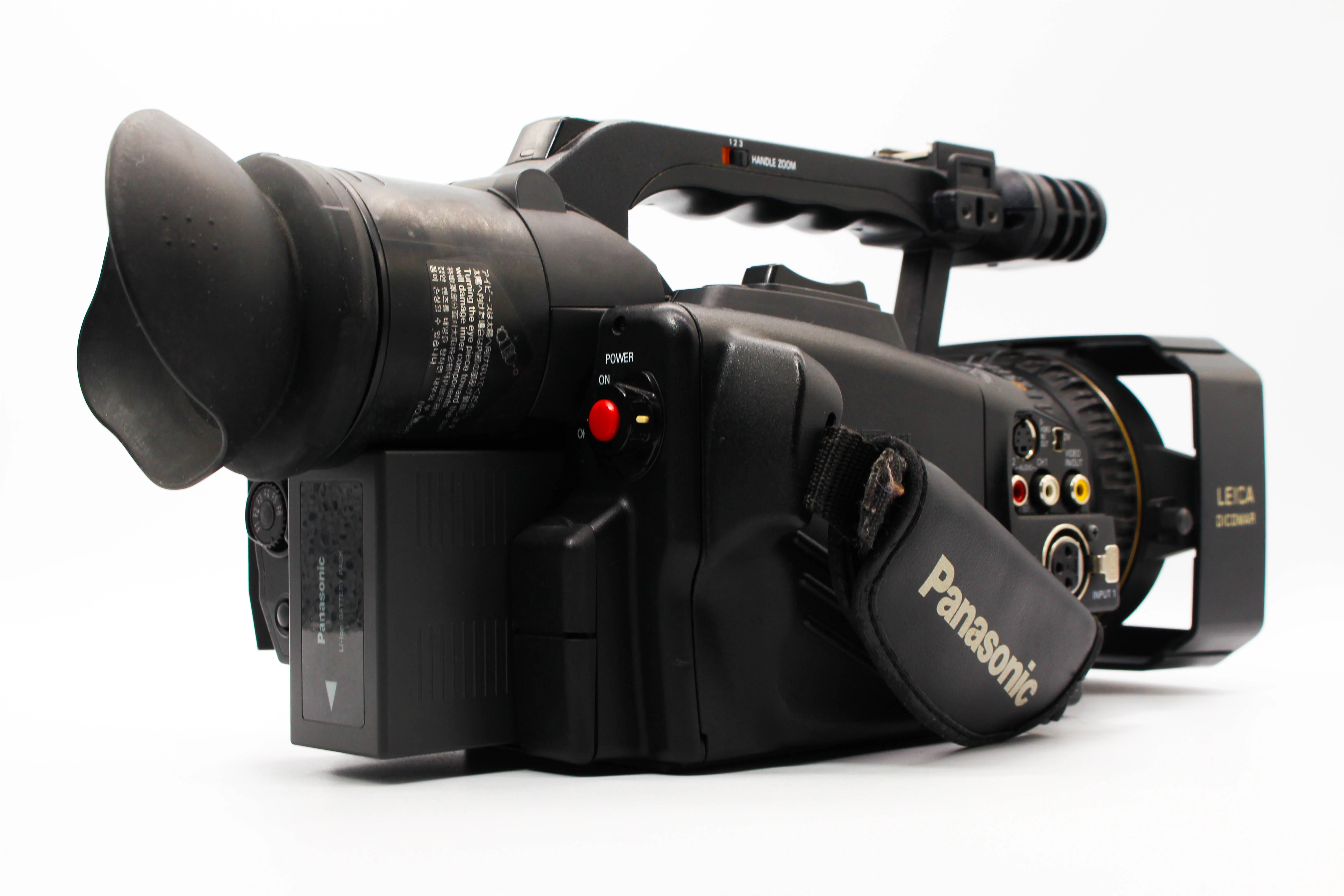 Panasonic AG-DVX100BE MiniDV Digital Video Camera Camcorder (Read) - Tested Bundle - Image 4