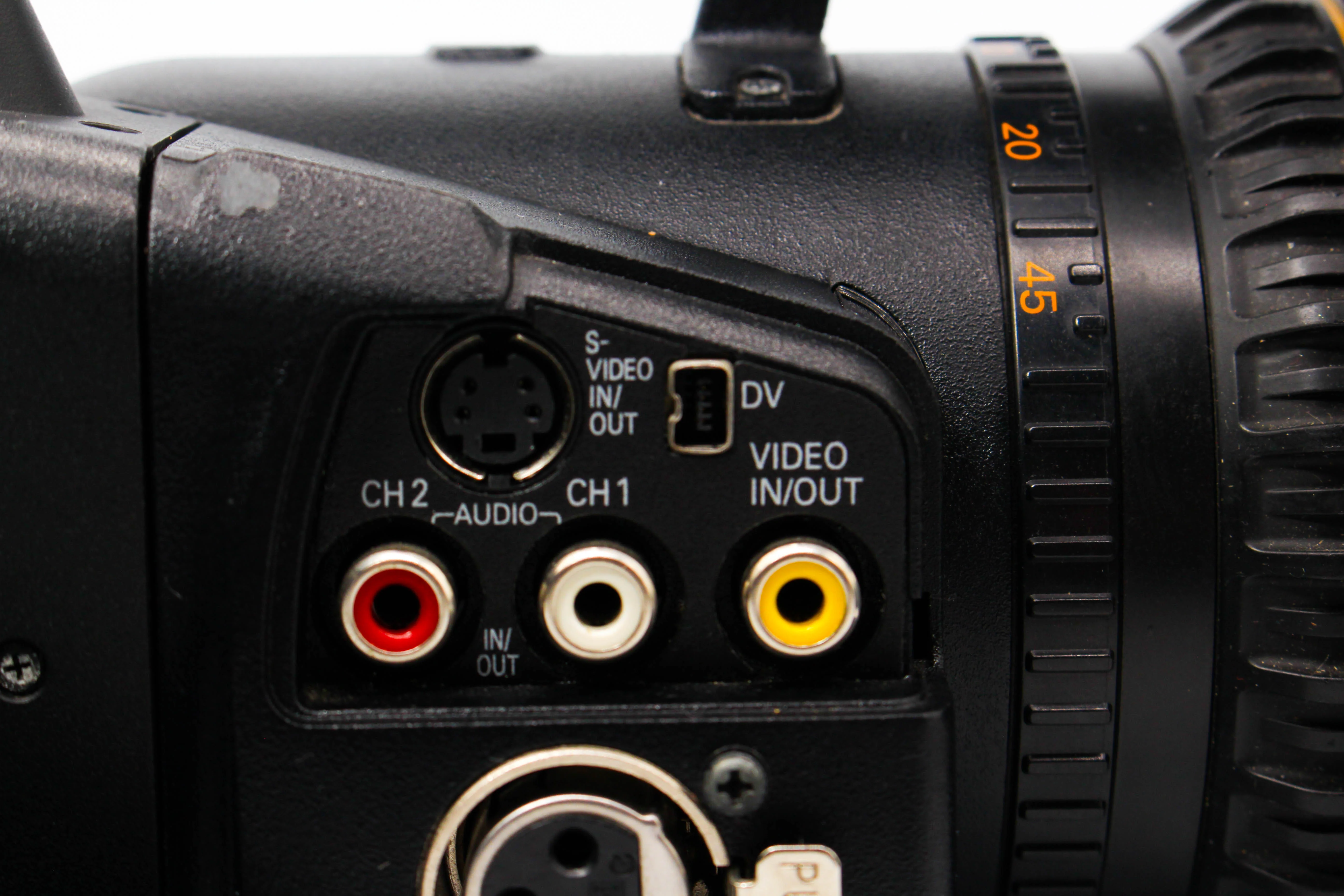 Panasonic AG-DVX100BE MiniDV Digital Video Camera Camcorder (Read) - Tested Bundle - Image 9