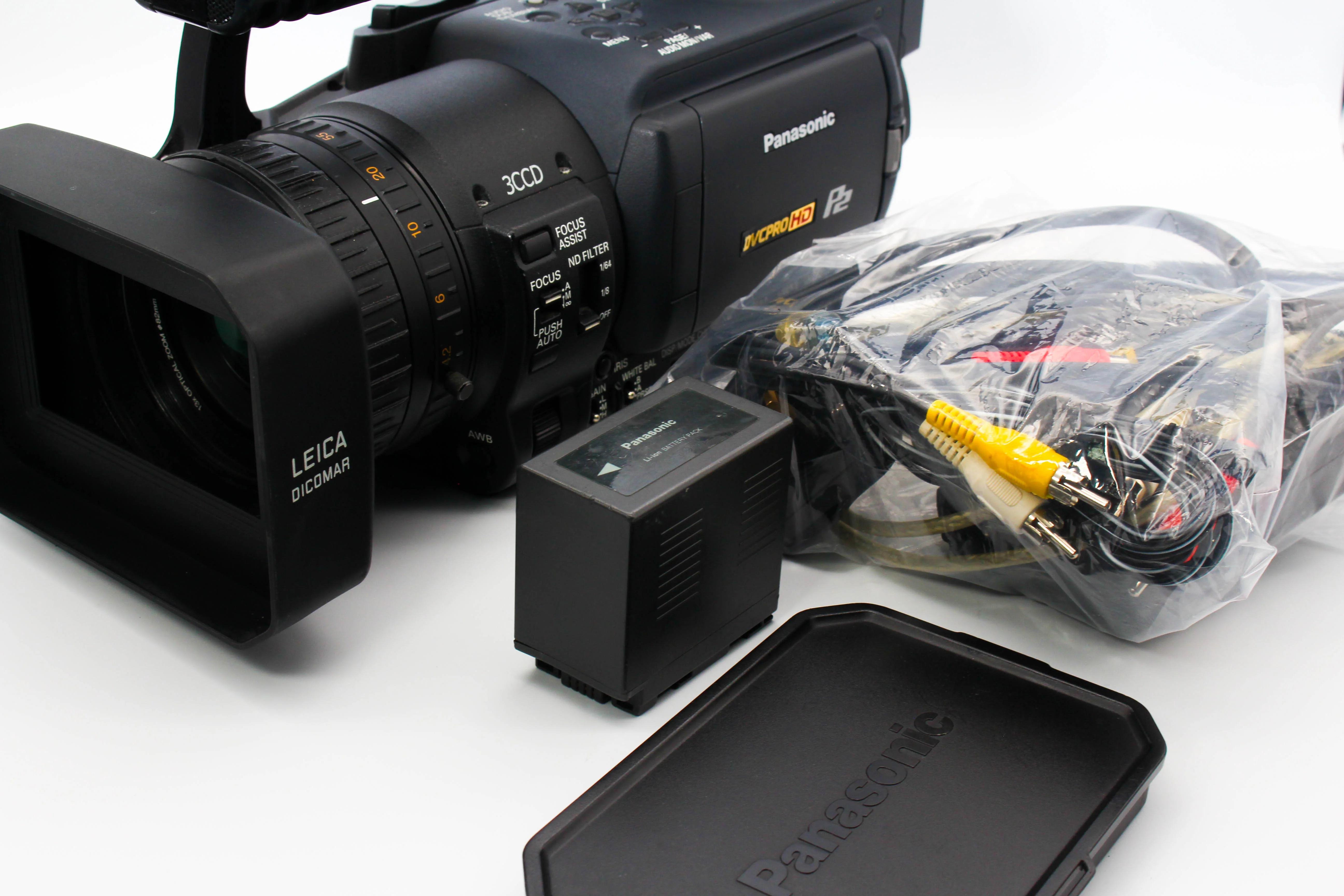 Panasonic AG-HVX200E MiniDV P2 HD Digital Video Camera Camcorder - Image 2