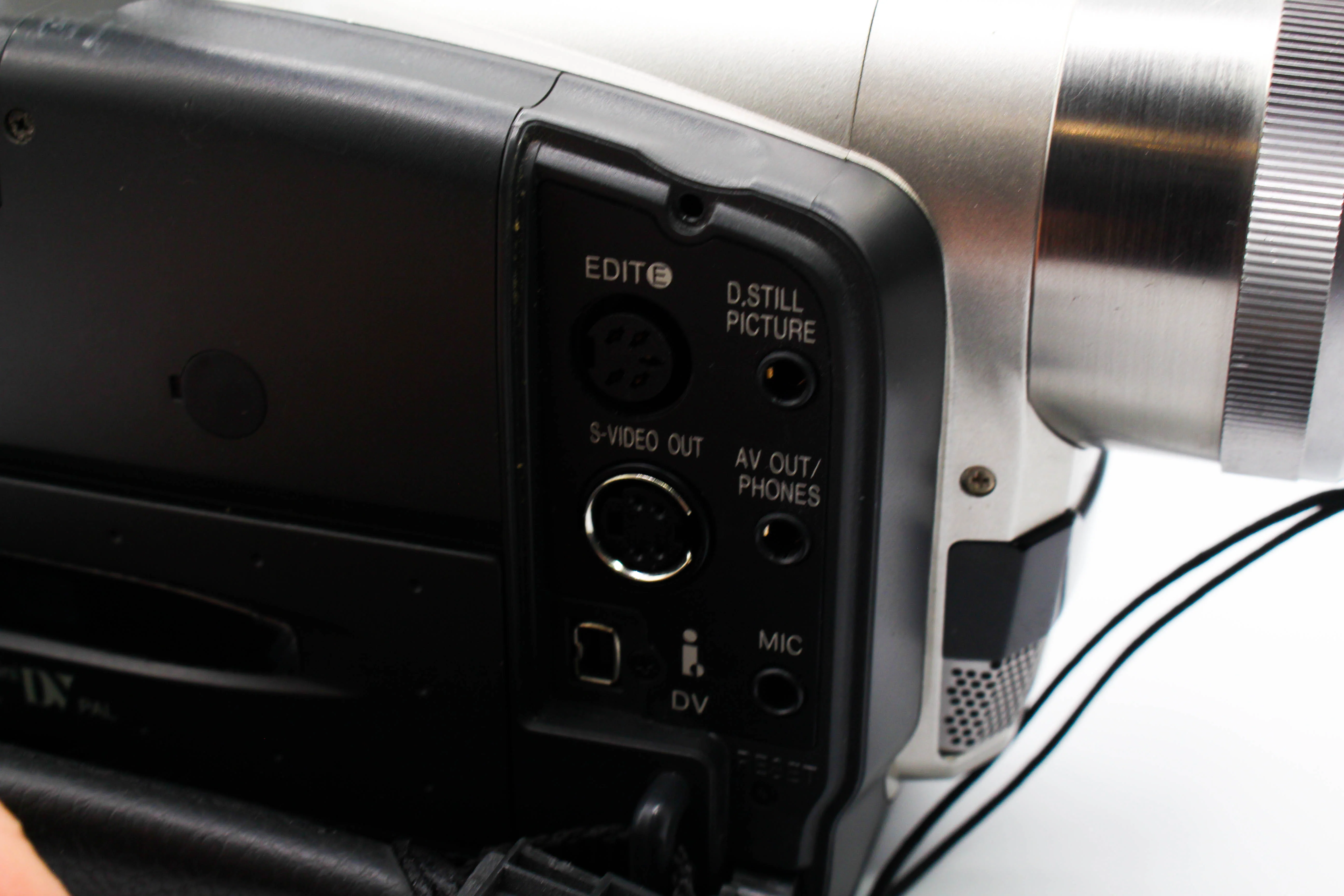 Panasonic NV-DS15B MiniDV Digital Video Handycam Camcorder Camera - Tested Bundle - Image 7