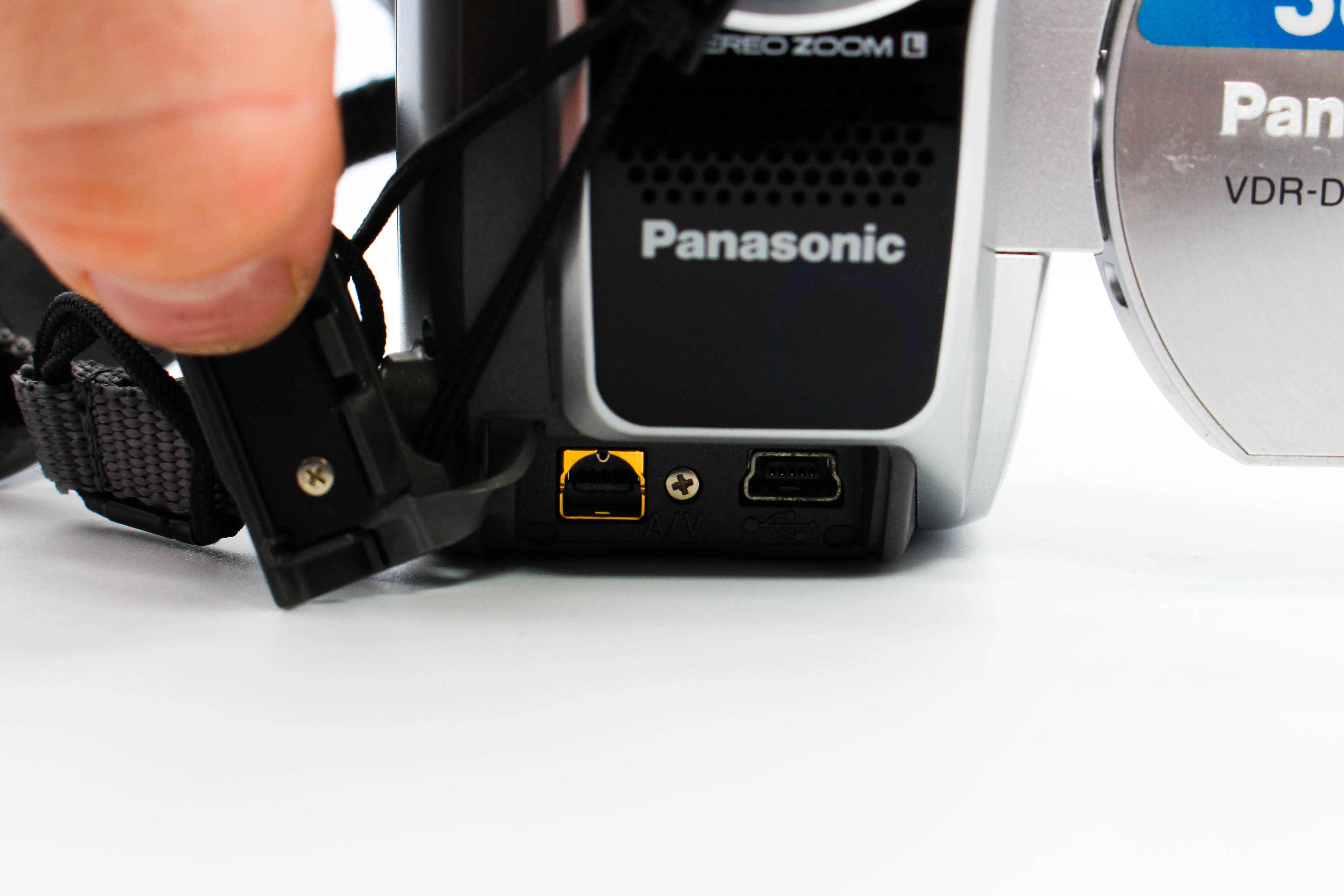 Panasonic VDR-D100 DVD Retro Video Handycam Camcorder Camera - Tested Bundle Excellent - Image 8