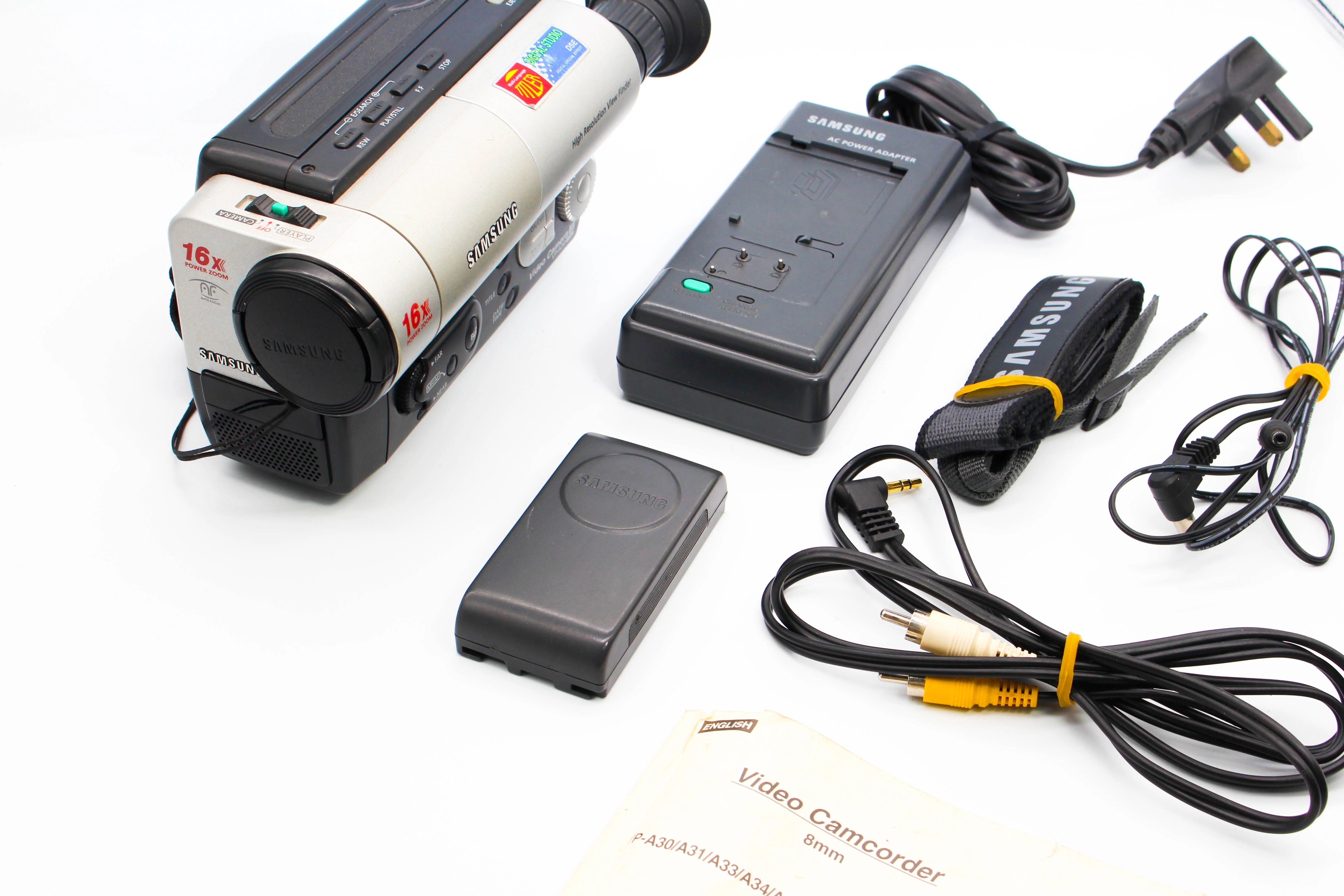 Samsung VP-A30 Video8 8mm Handycam Video Camcorder Camera - Tested Bundle Excellent - Image 2