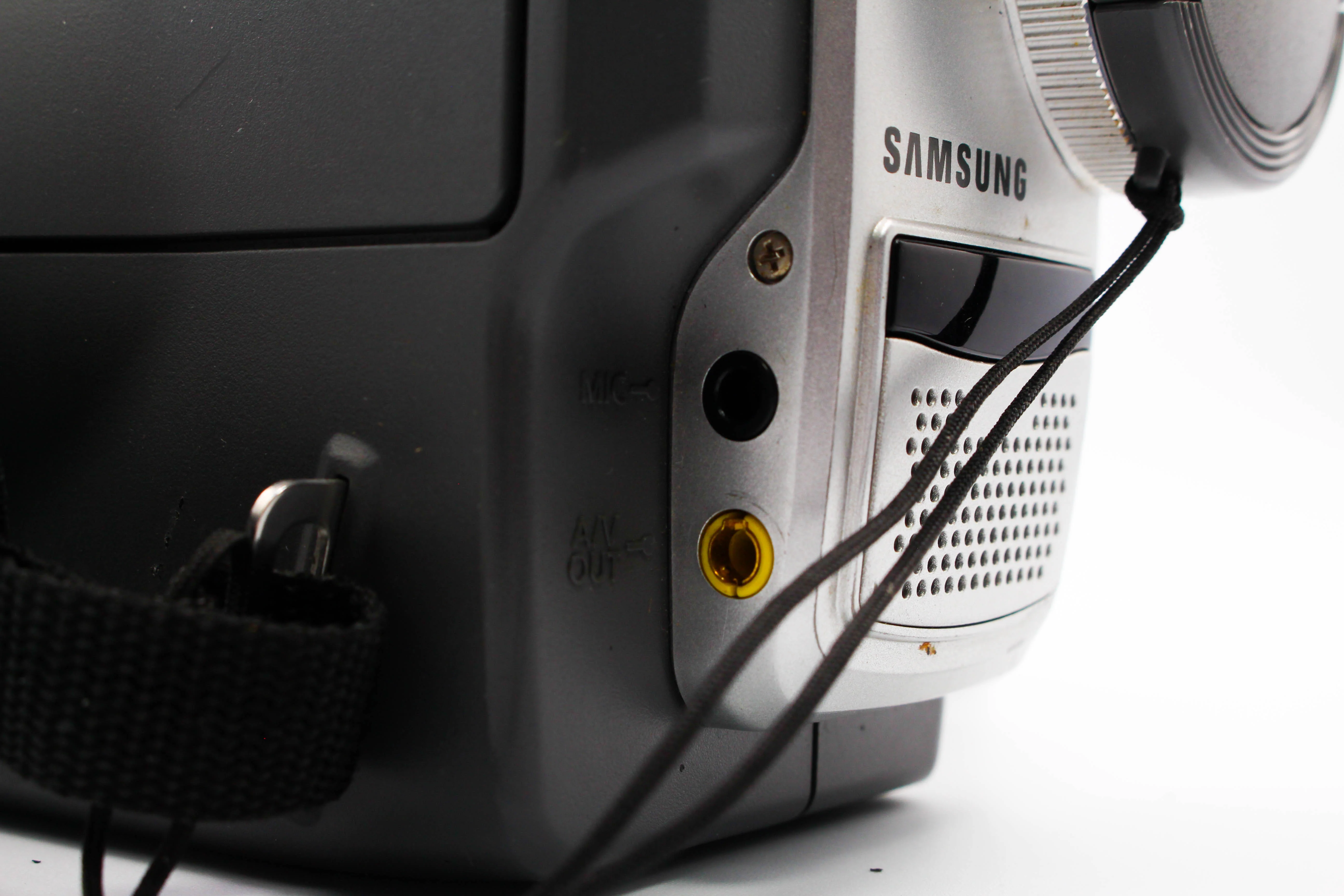 Samsung VP-L500 Video8 8mm Handycam Camcorder Camera - Tested Bundle Excellent - Image 7