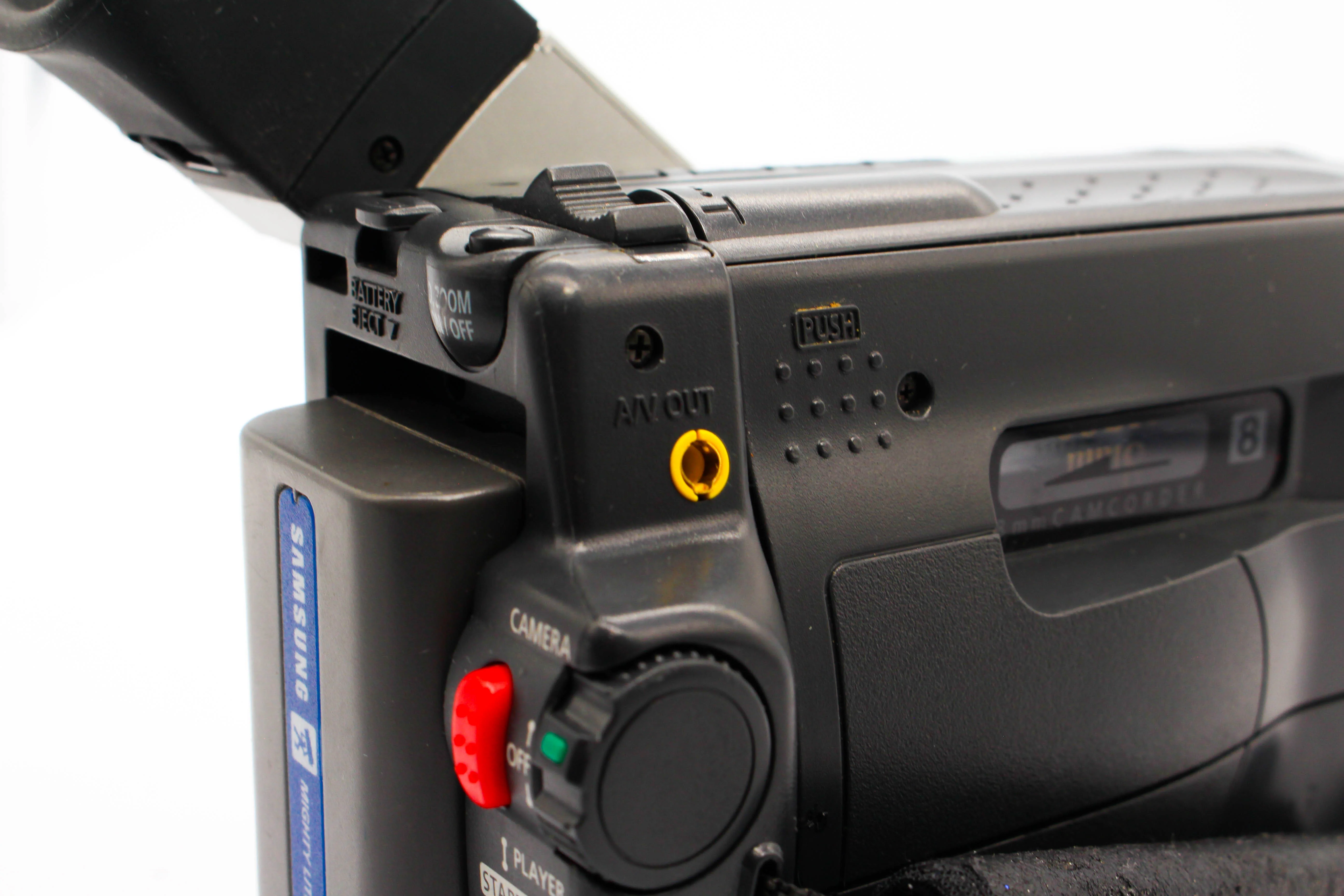 Samsung VP-W60 Video8 8mm Handycam Camera Analog Video Camcorder - Tested Bundle Good - Image 6