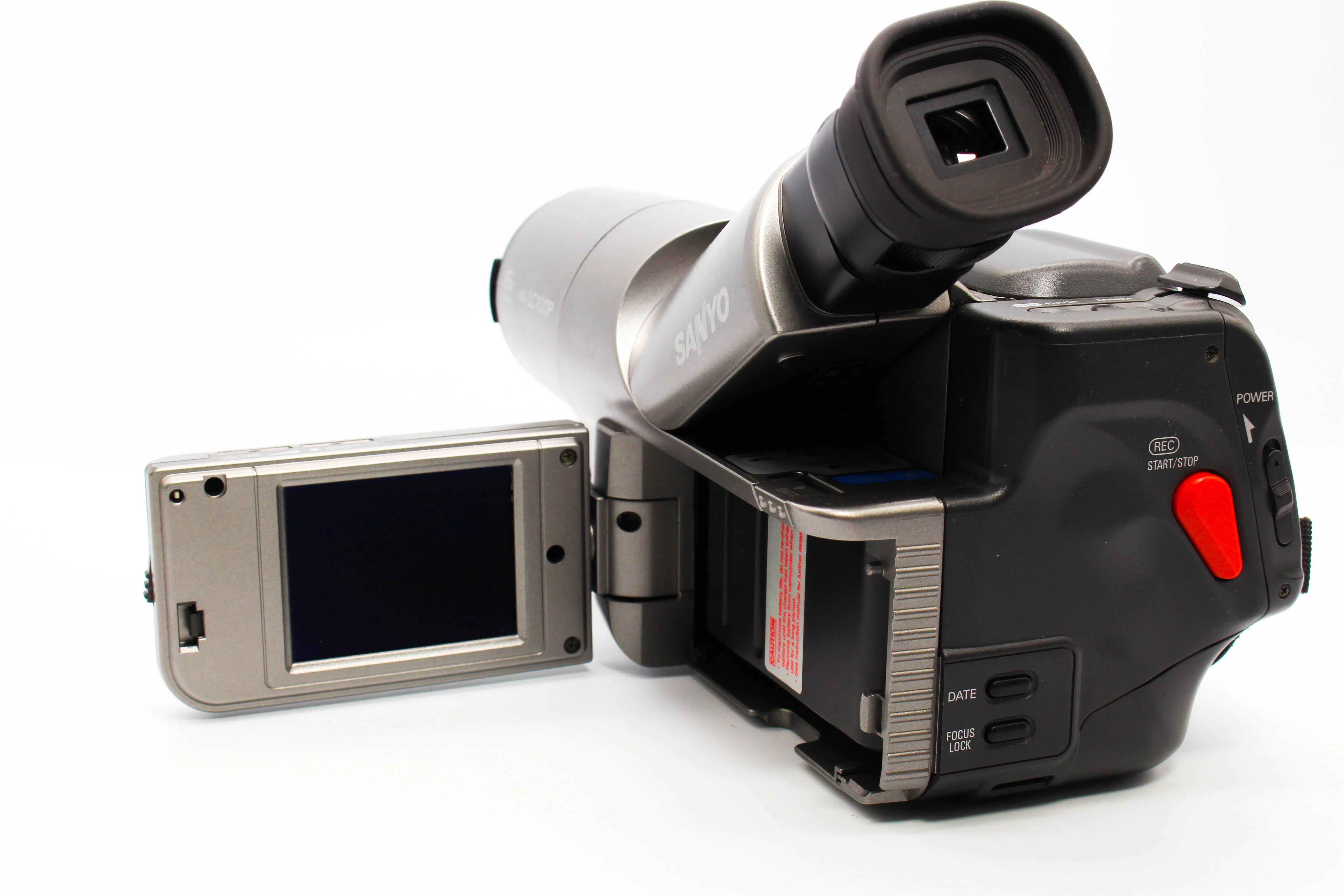 Sanyo VM-LC100P Video8 8mm Handycam Camcorder Camera - Tested Bundle Good - Image 5