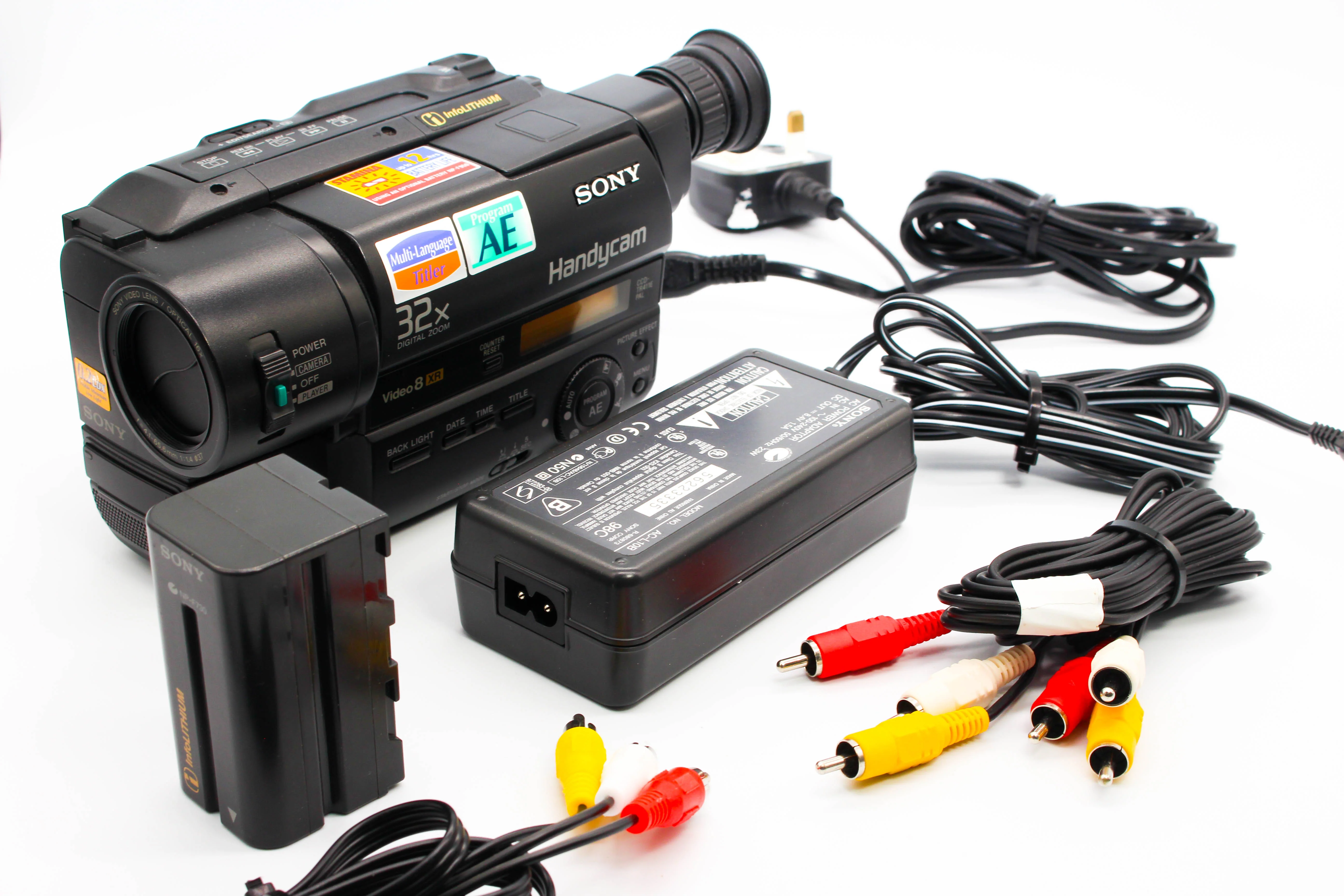 Sony CCD-TR411E Video8 8mm Handycam Camcorder Camera - Tested Bundle Excellent - Image 2