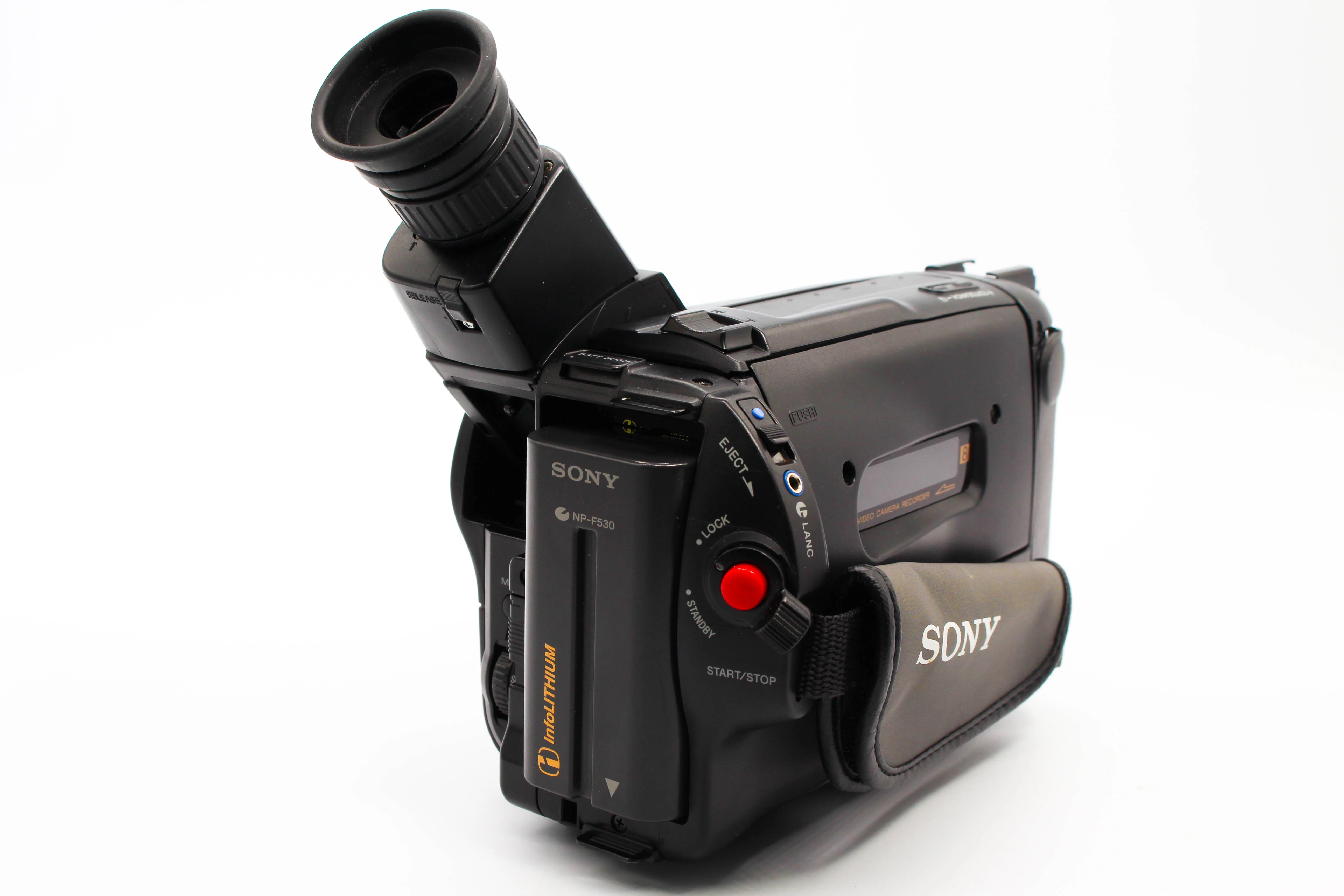 Sony CCD-TR610E Video8 8mm Analog Video Handycam Camcorder Camera - Tested Bundle Excellent - Image 4