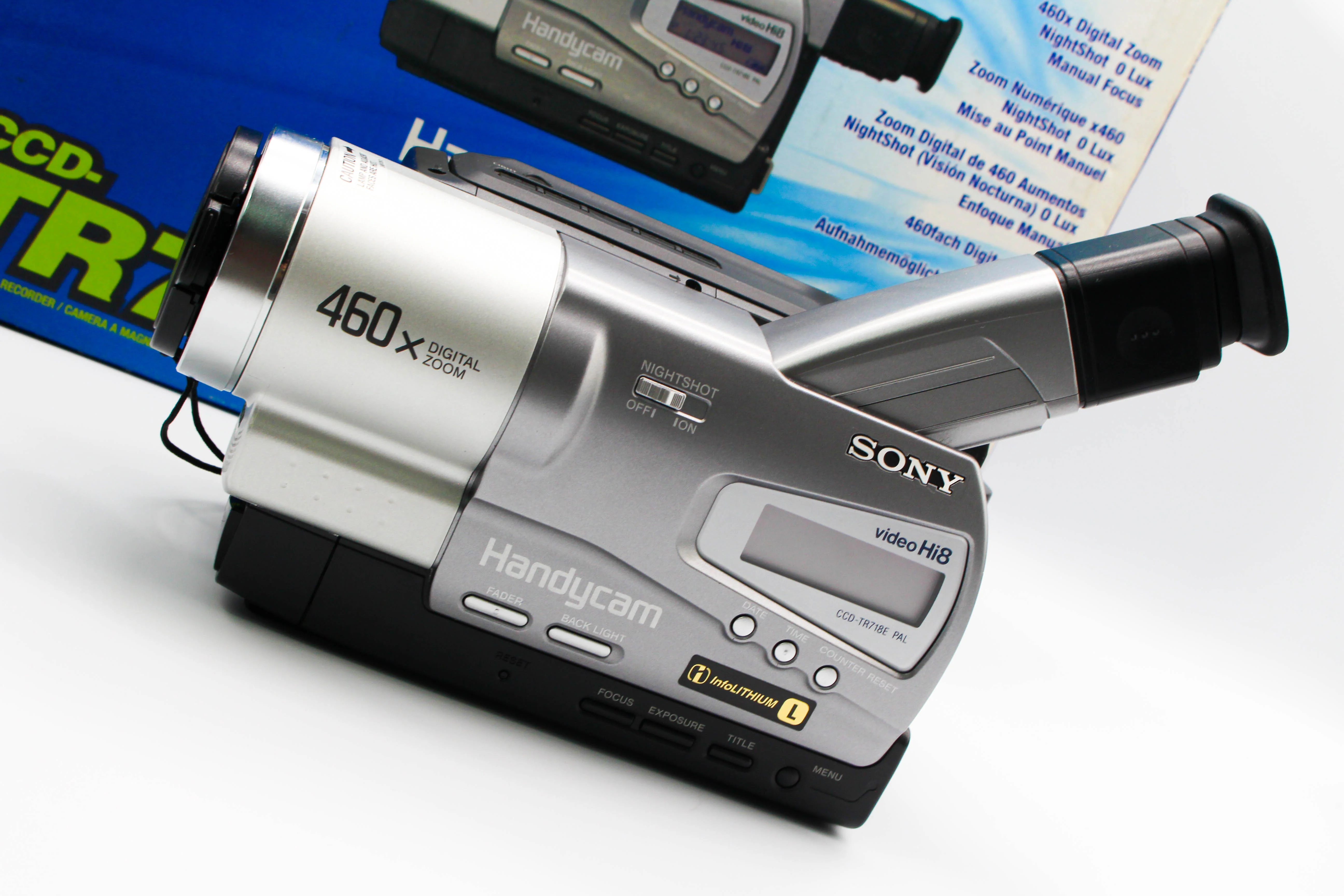 Sony CCD-TR718E Hi8 Analog Camcorder Handycam Video Camera - Tested Bundle Excellent - Image 11
