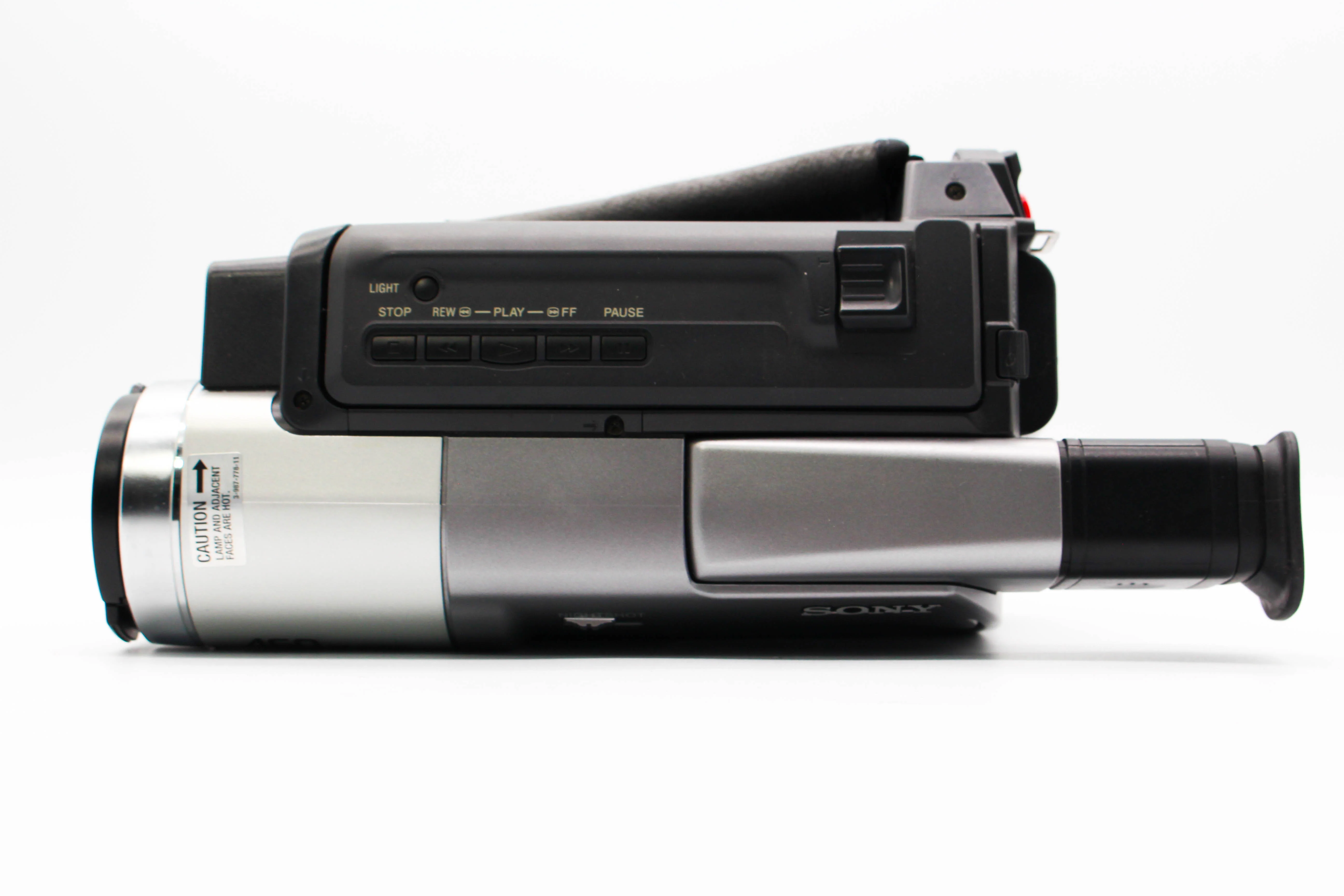 Sony CCD-TR718E Hi8 Analog Camcorder Handycam Video Camera - Tested Bundle Excellent - Image 8