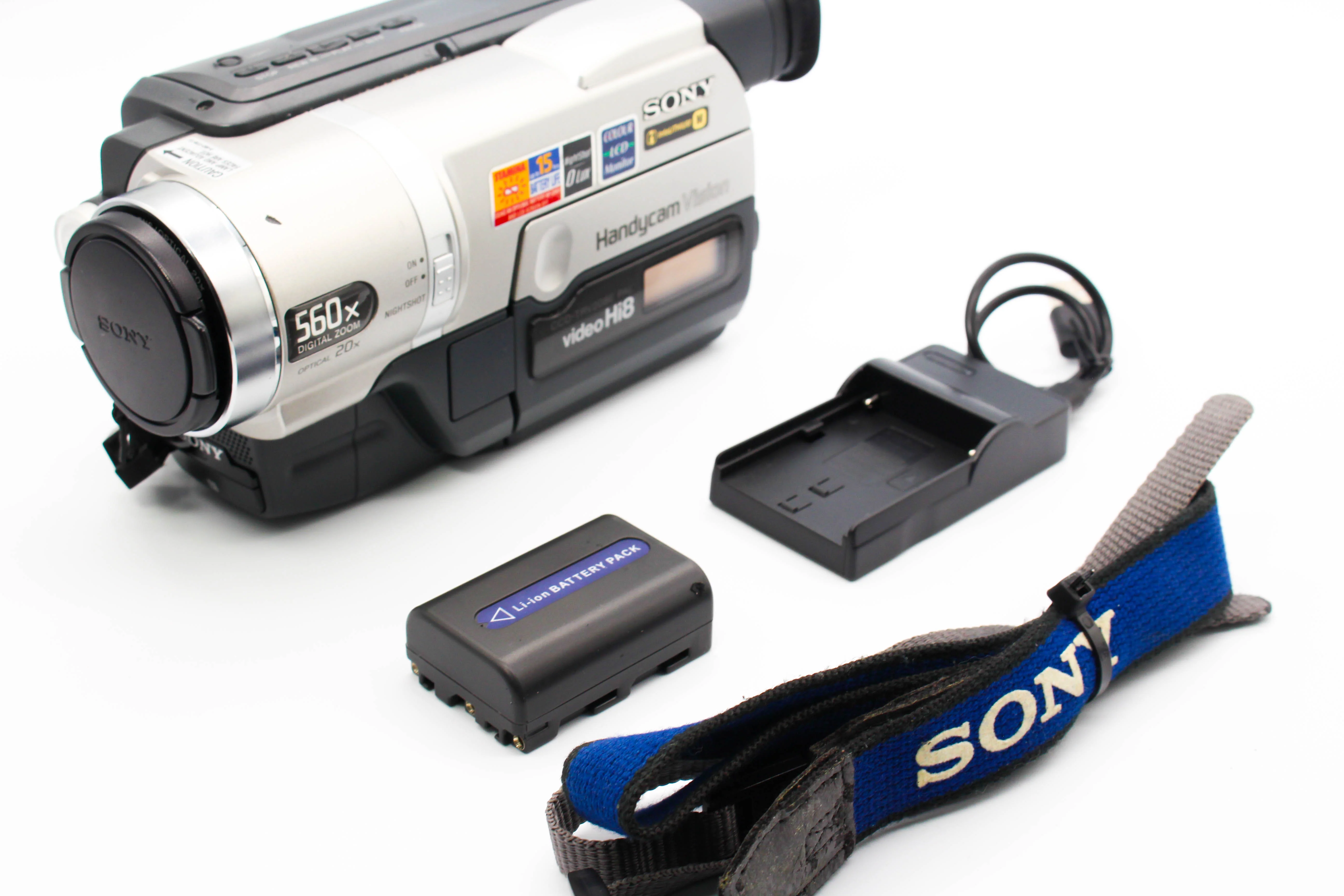 Sony CCD-TRV208E Hi8 Video8 8mm Handycam Camcorder Camera - Tested Bundle Good - Image 2