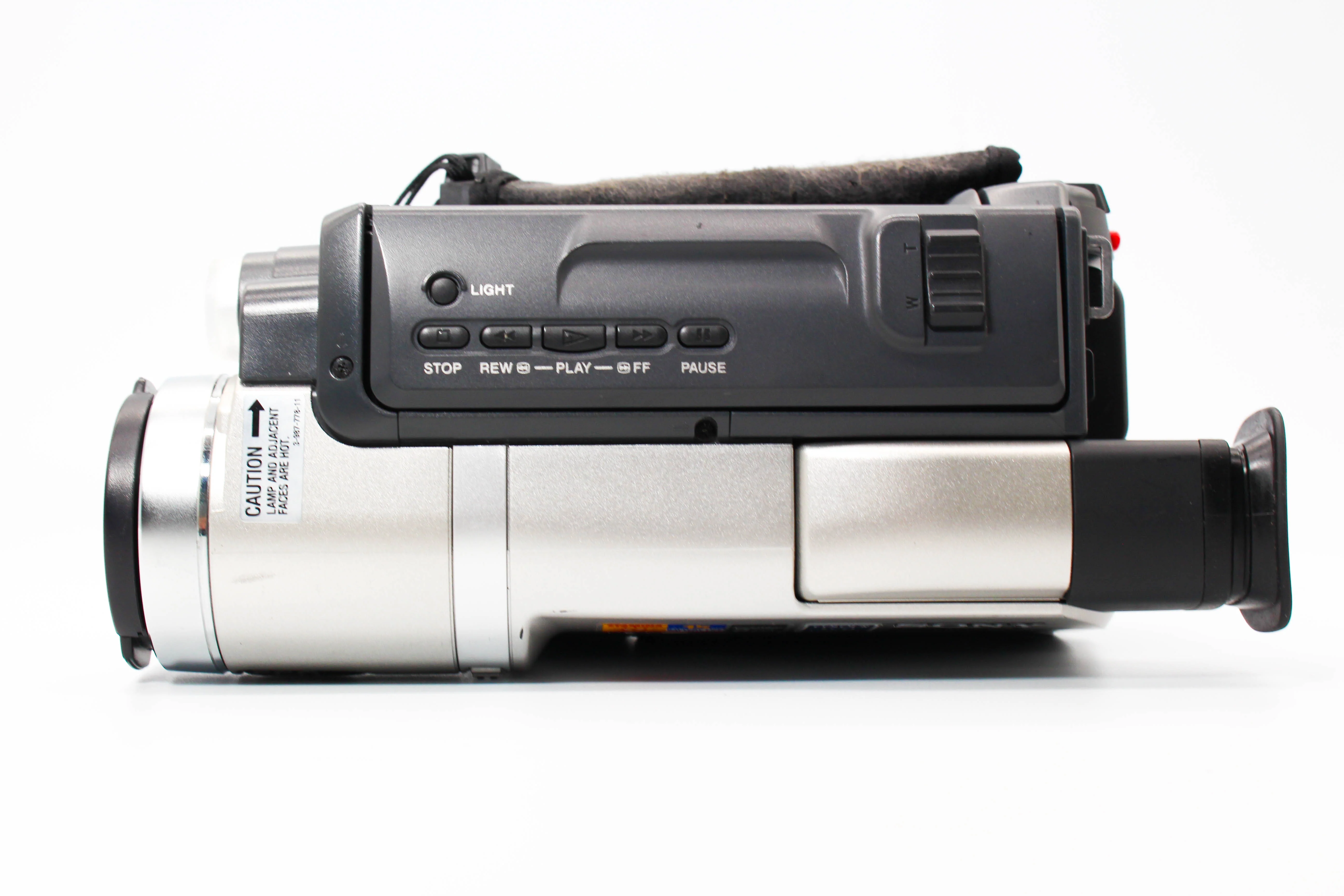 Sony CCD-TRV208E Hi8 Video8 Handycam Tape Digital Video Camcorder - Tested Bundle - Image 8