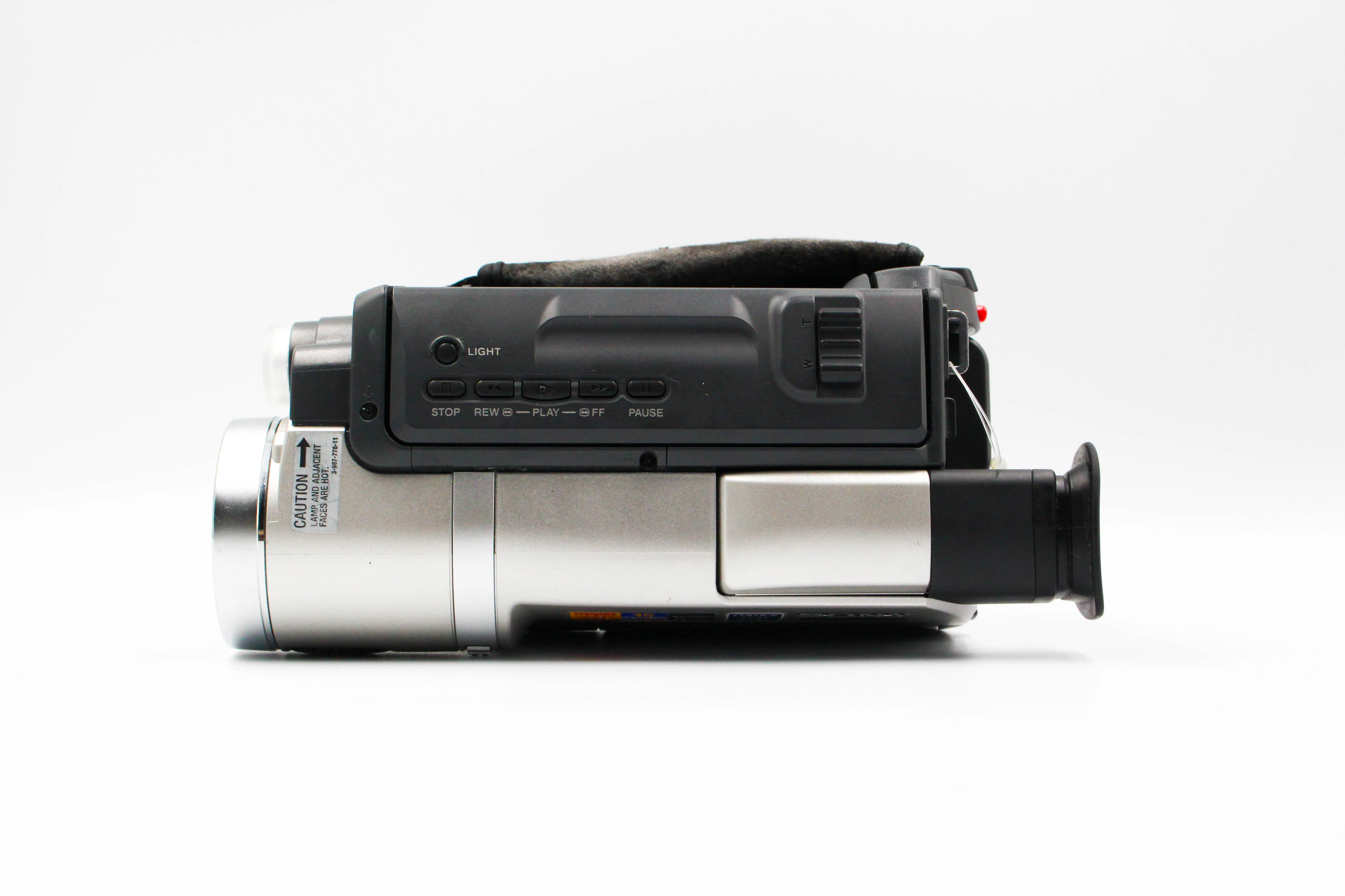 Sony CCD-TRV208E Hi8 Video8 Video Camera Camcorder Handycam - Tested Bundle - Image 8