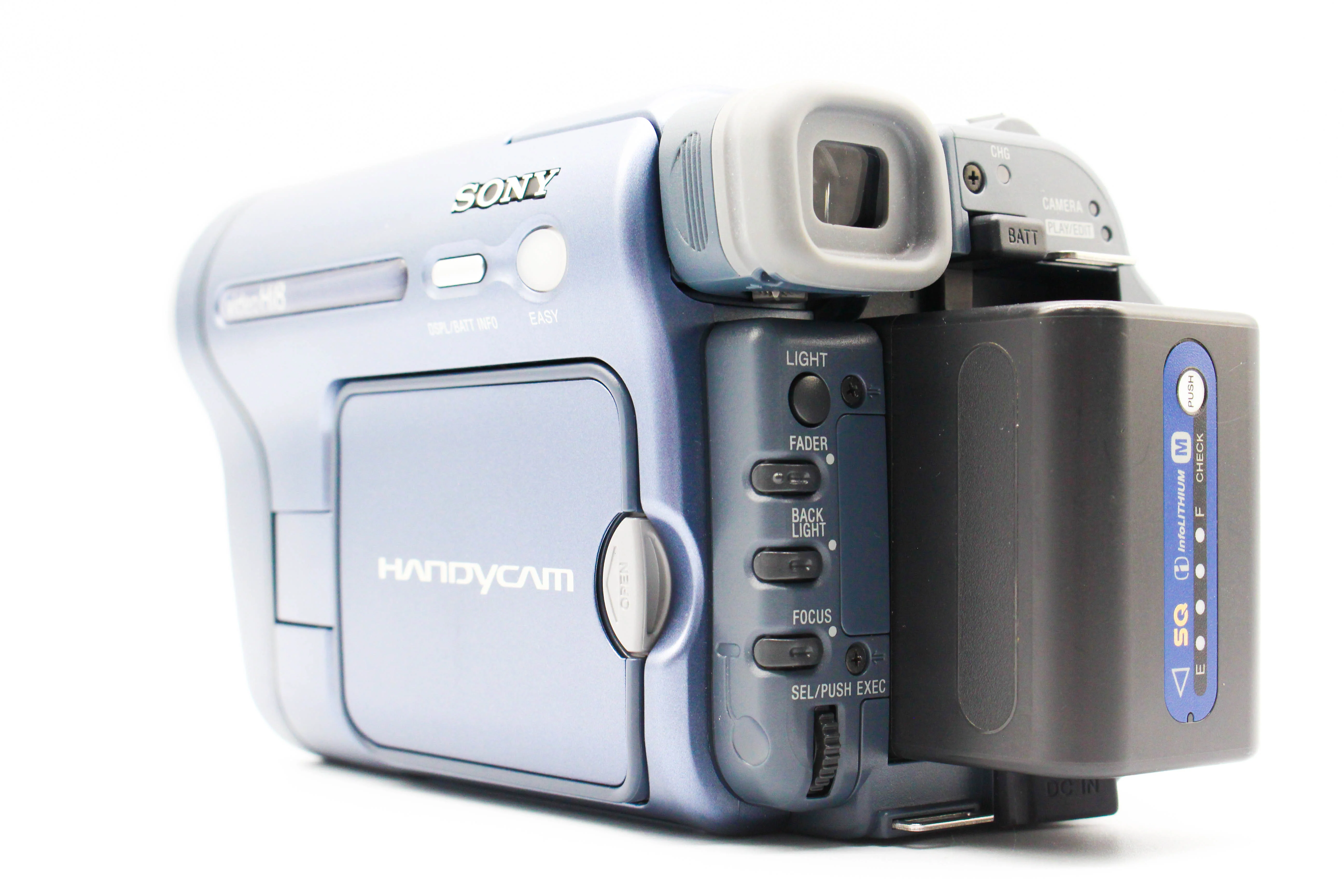 Sony CCD-TRV228E Video8 Hi8 Analog Video Handycam Camera Camcorder - Tested Bundle - Image 4
