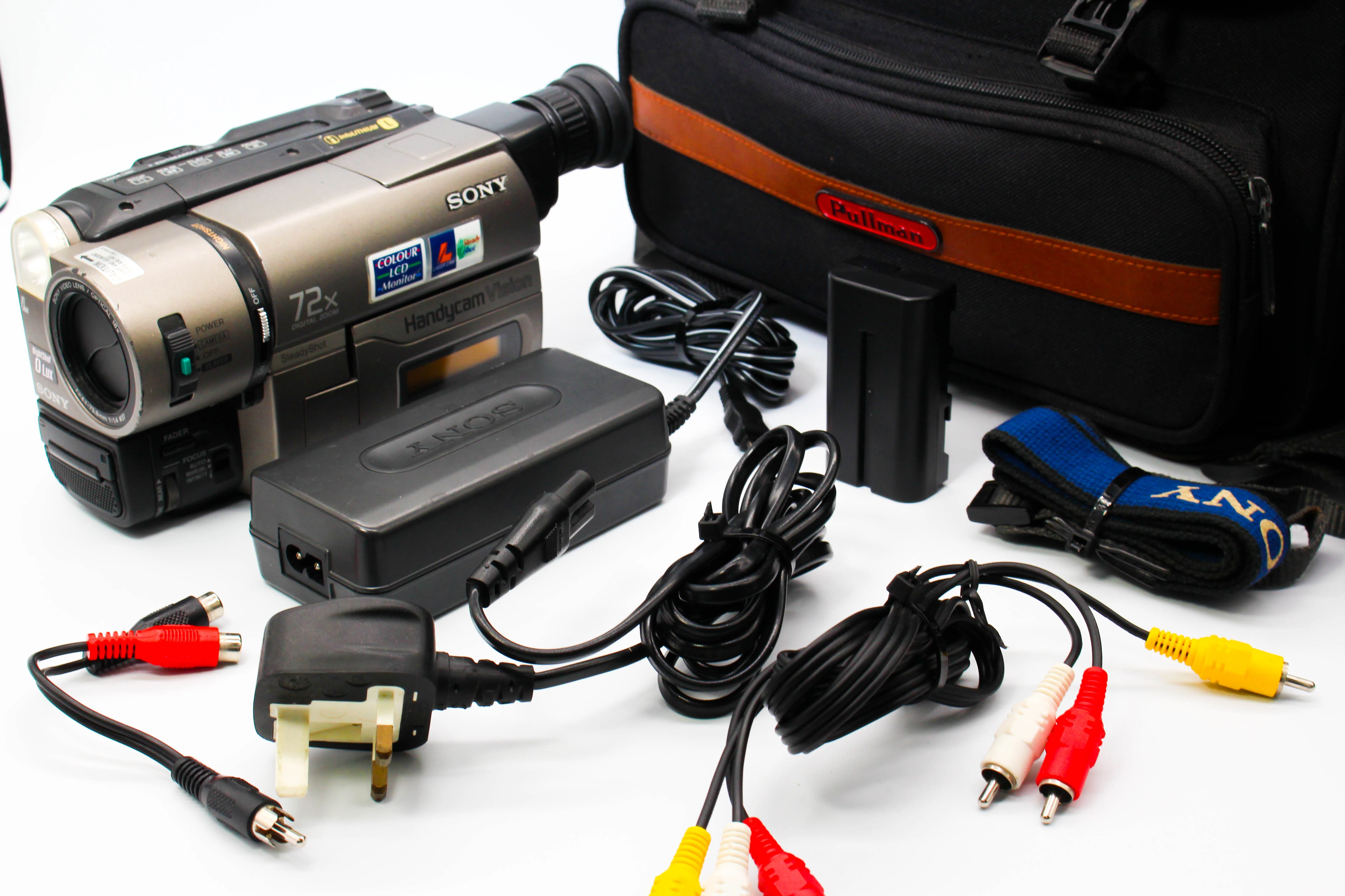 Sony CCD-TRV46E Hi8 Video8 8mm Handycam Camcorder Camera - Tested Bundle Excellent - Image 2