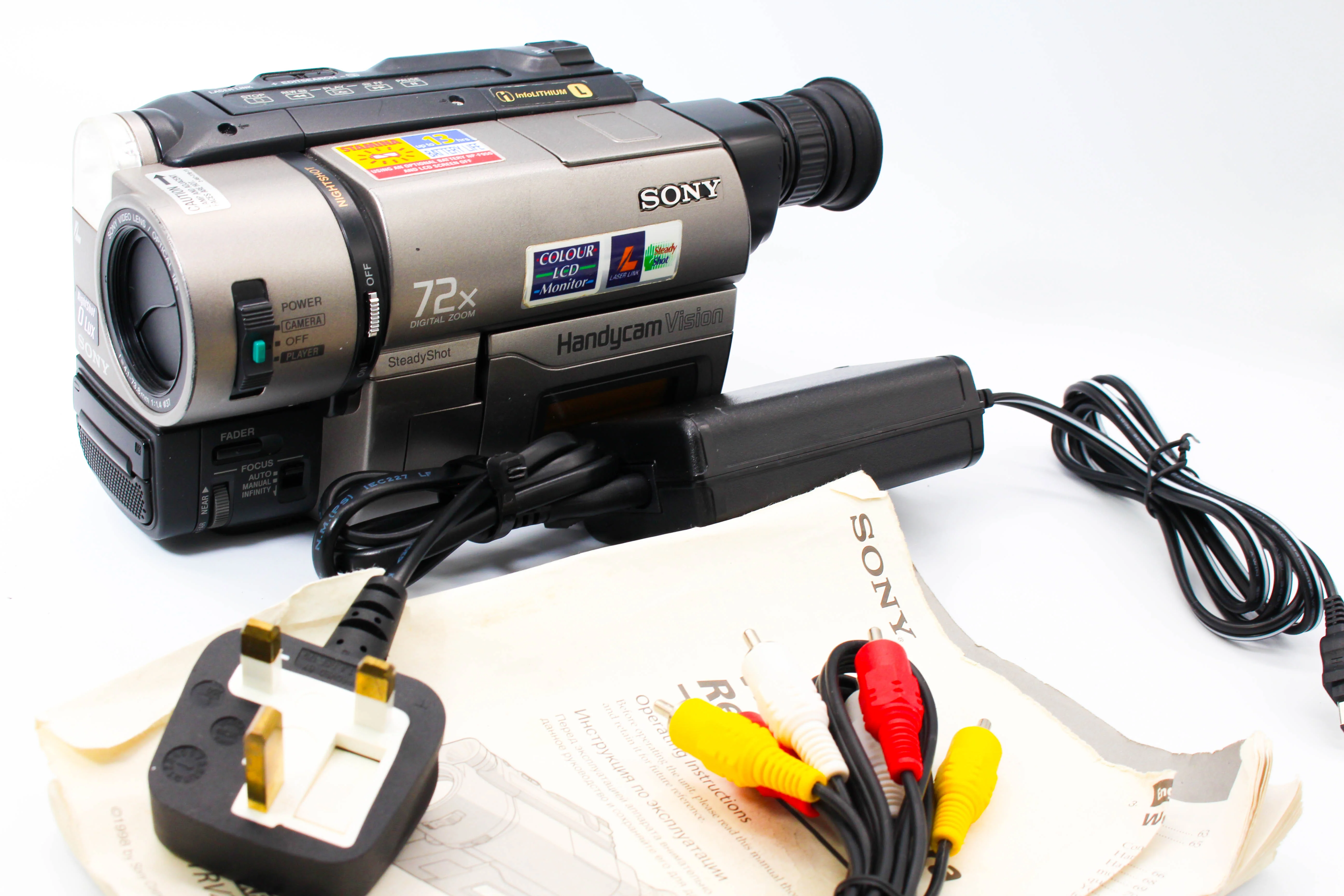 Sony CCD-TRV46E Video8 Hi8 Handycam Tape Digital Video Camcorder - Tested Bundle Good - Image 2