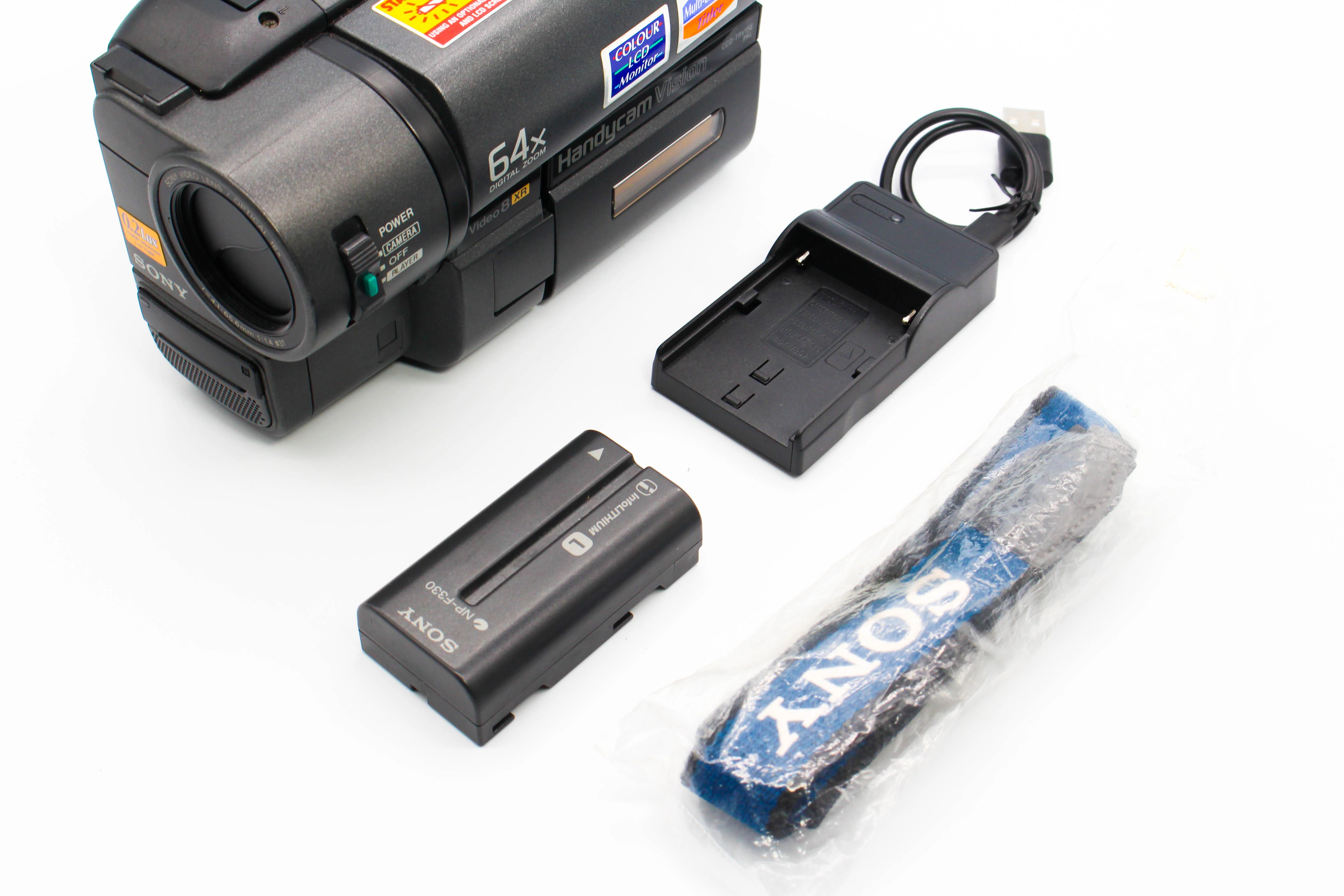 Sony CCD-TRV15E Video8 XR Handycam Analog Video Camera Camcorder (Read) - Tested Bundle - Image 2