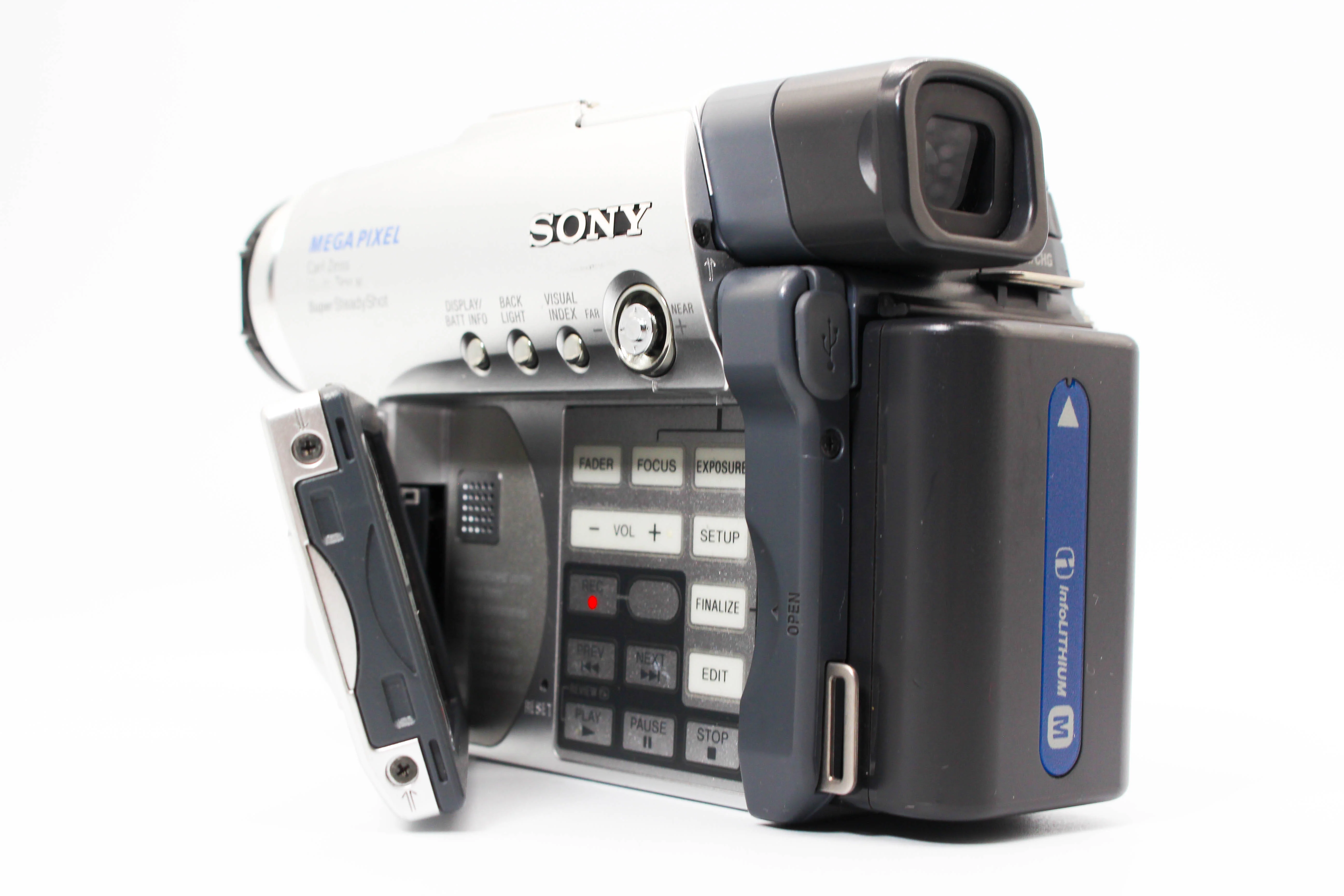 Sony DCR-DVD201E DVD Retro Handycam Digital Video Camcorder - Tested Bundle Excellent - Image 5