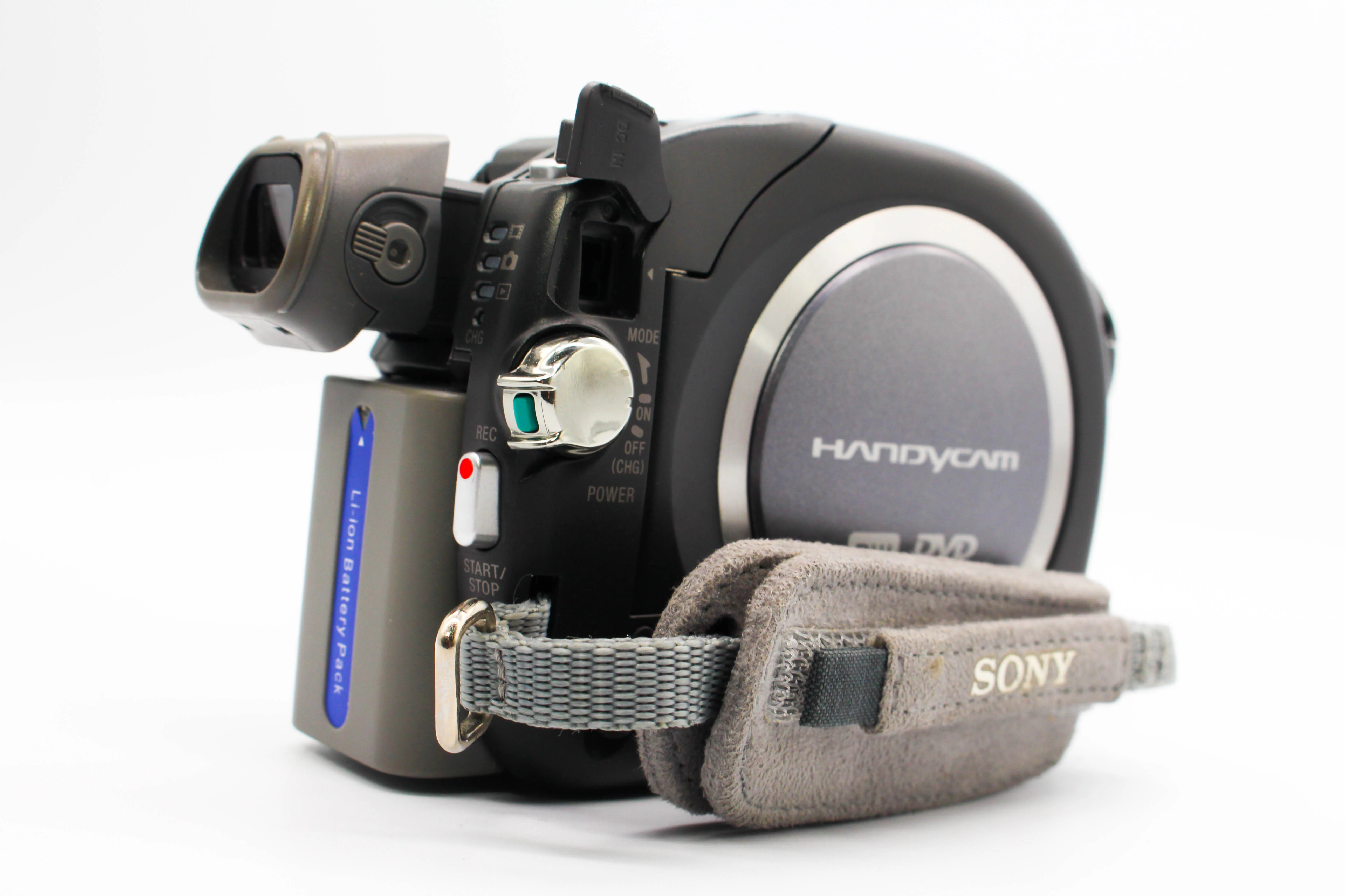Sony DCR-DVD202E DVD Retro Handycam Digital Video Camcorder - Tested Bundle Good - Image 4