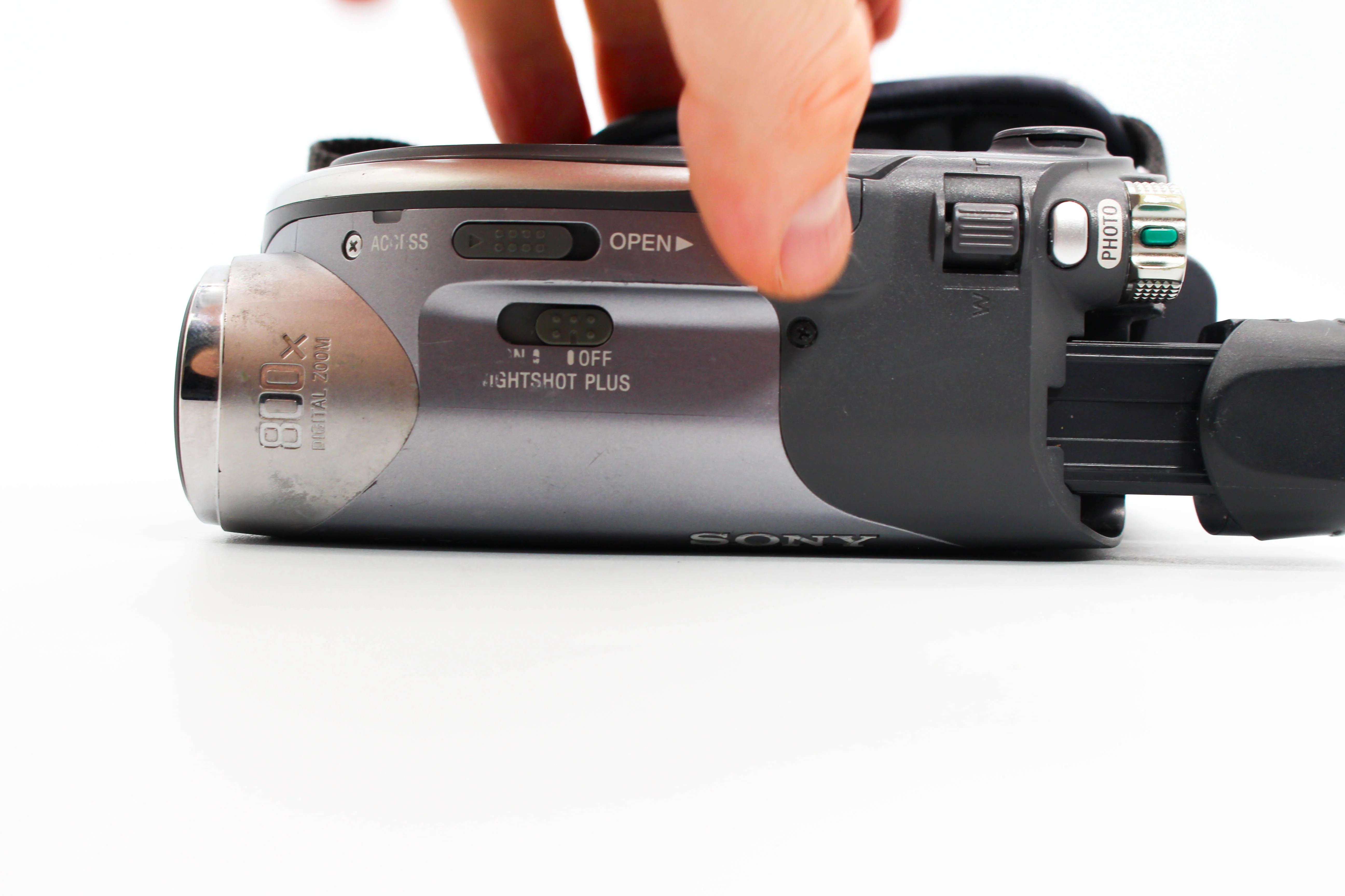 Sony DCR-DVD205E DVD Retro Handycam Camcorder Camera - Tested Bundle Good - Image 10