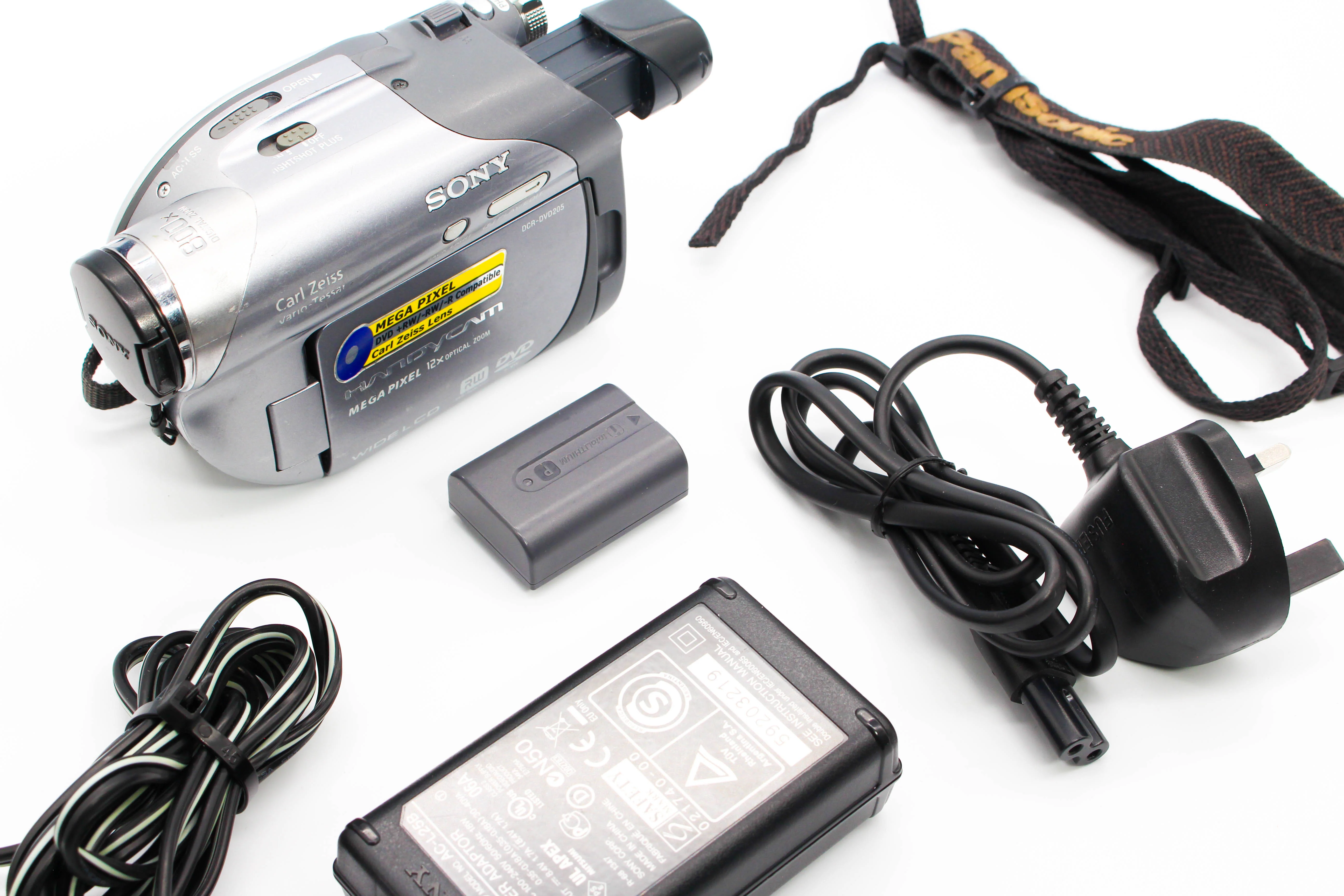 Sony DCR-DVD205E DVD Retro Handycam Camcorder Camera - Tested Bundle Good - Image 2