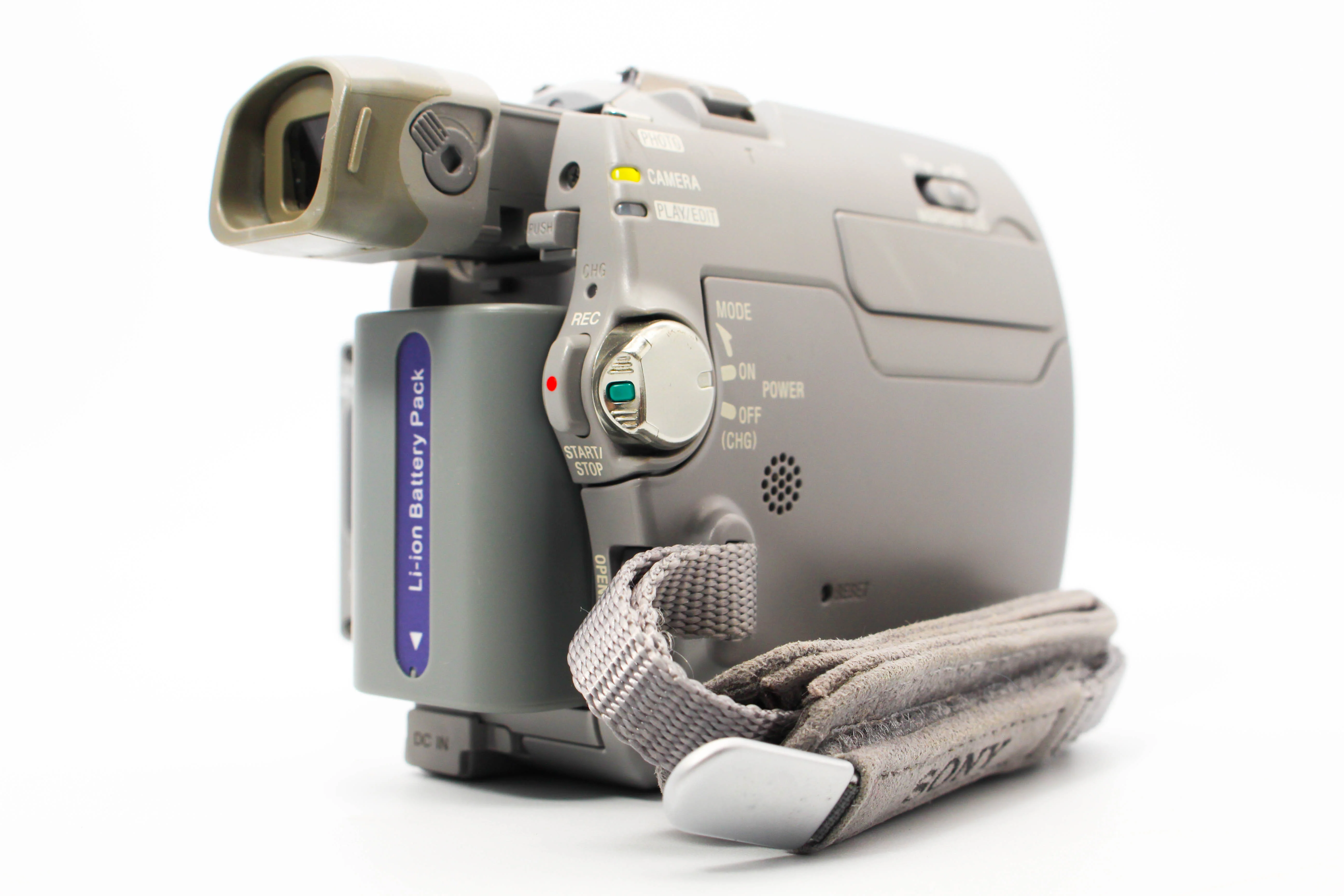 Sony DCR-HC20E MiniDV Handycam Digital Video Camera Camcorder  - Tested Bundle - Image 4