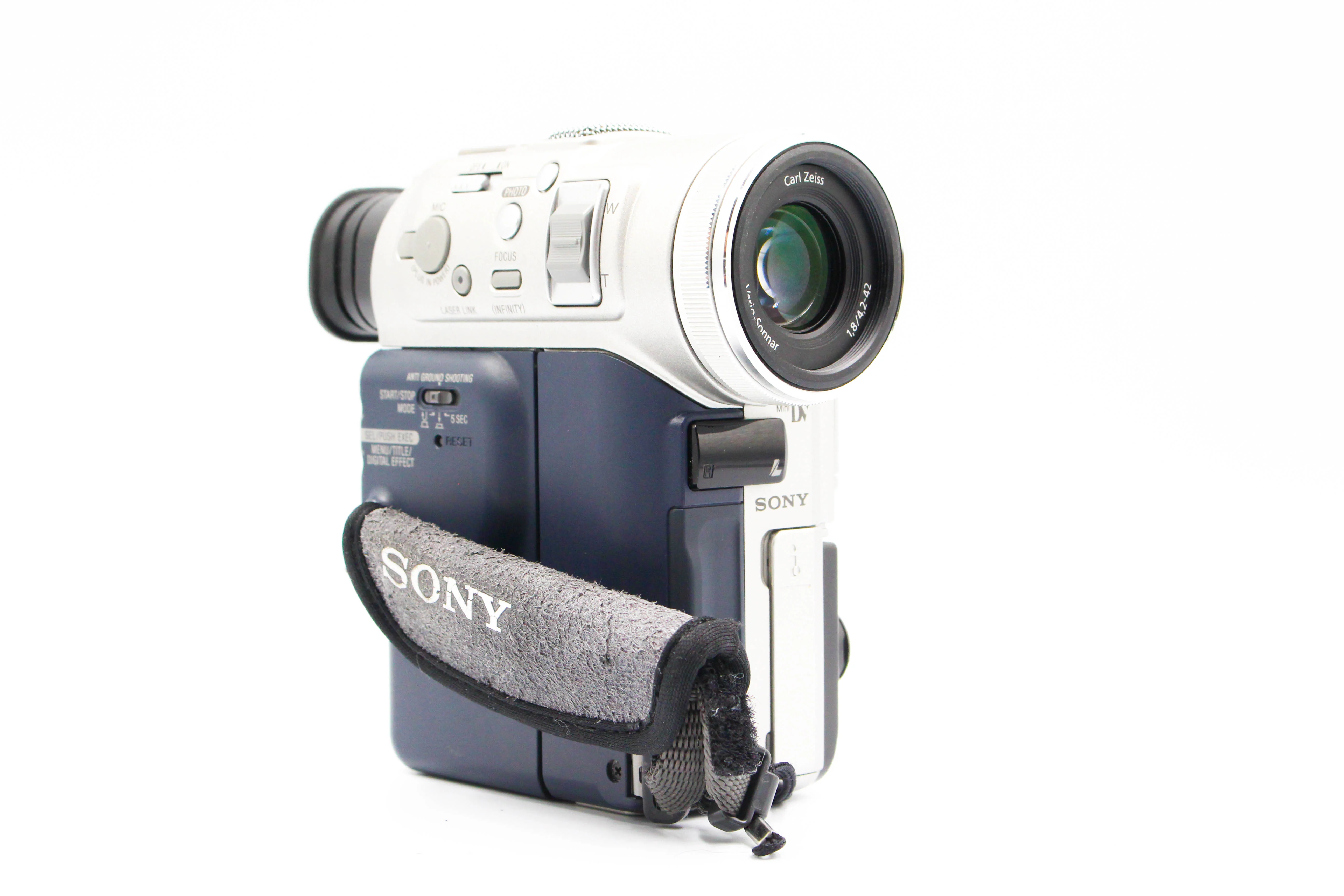 Sony DCR-PC100E MiniDV Handycam Camcorder Digital Video Camera - Image 8