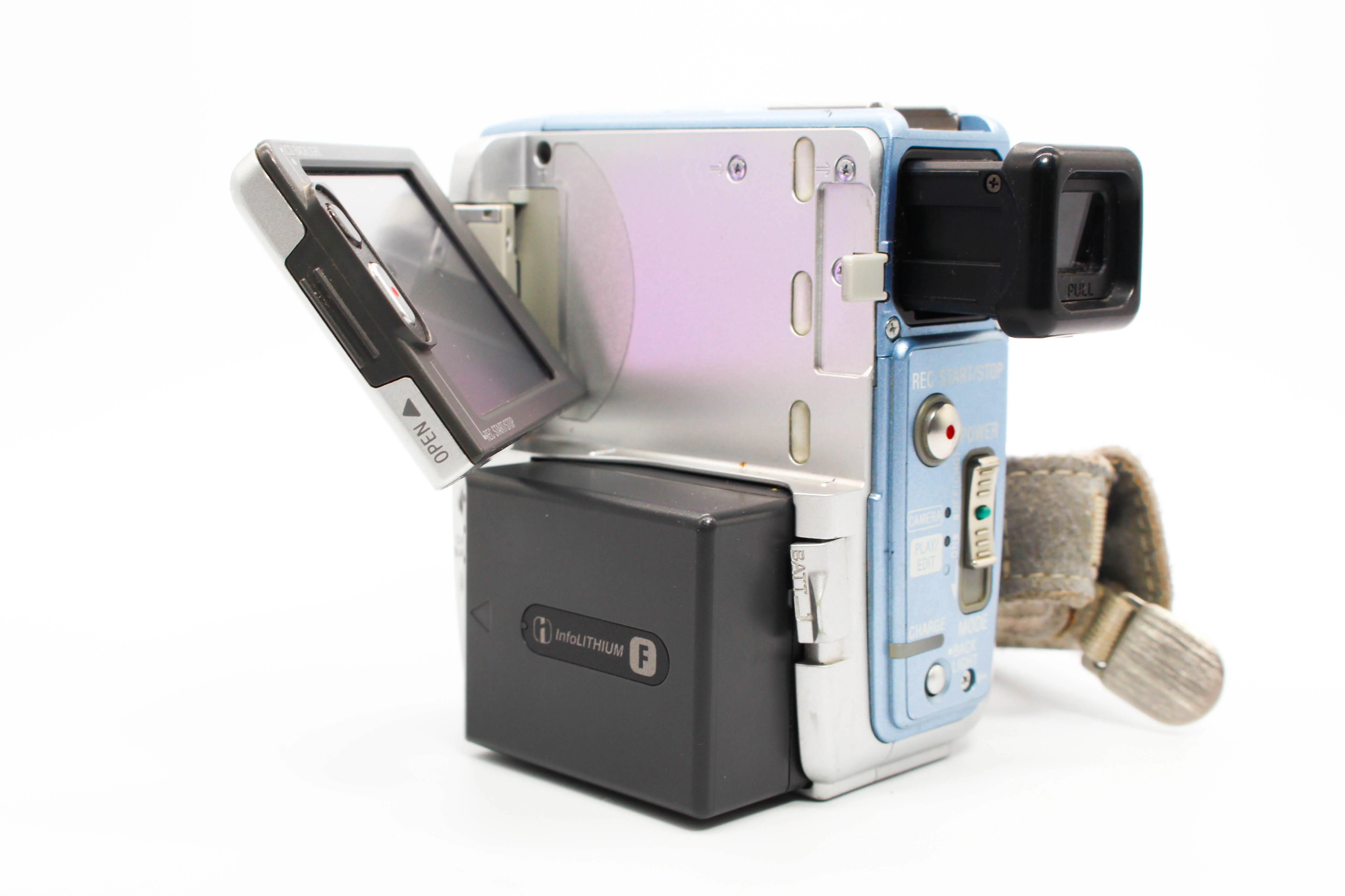 Sony DCR-PC106E MiniDV Video Handycam Camcorder Camera - Tested Bundle Rare - Image 6