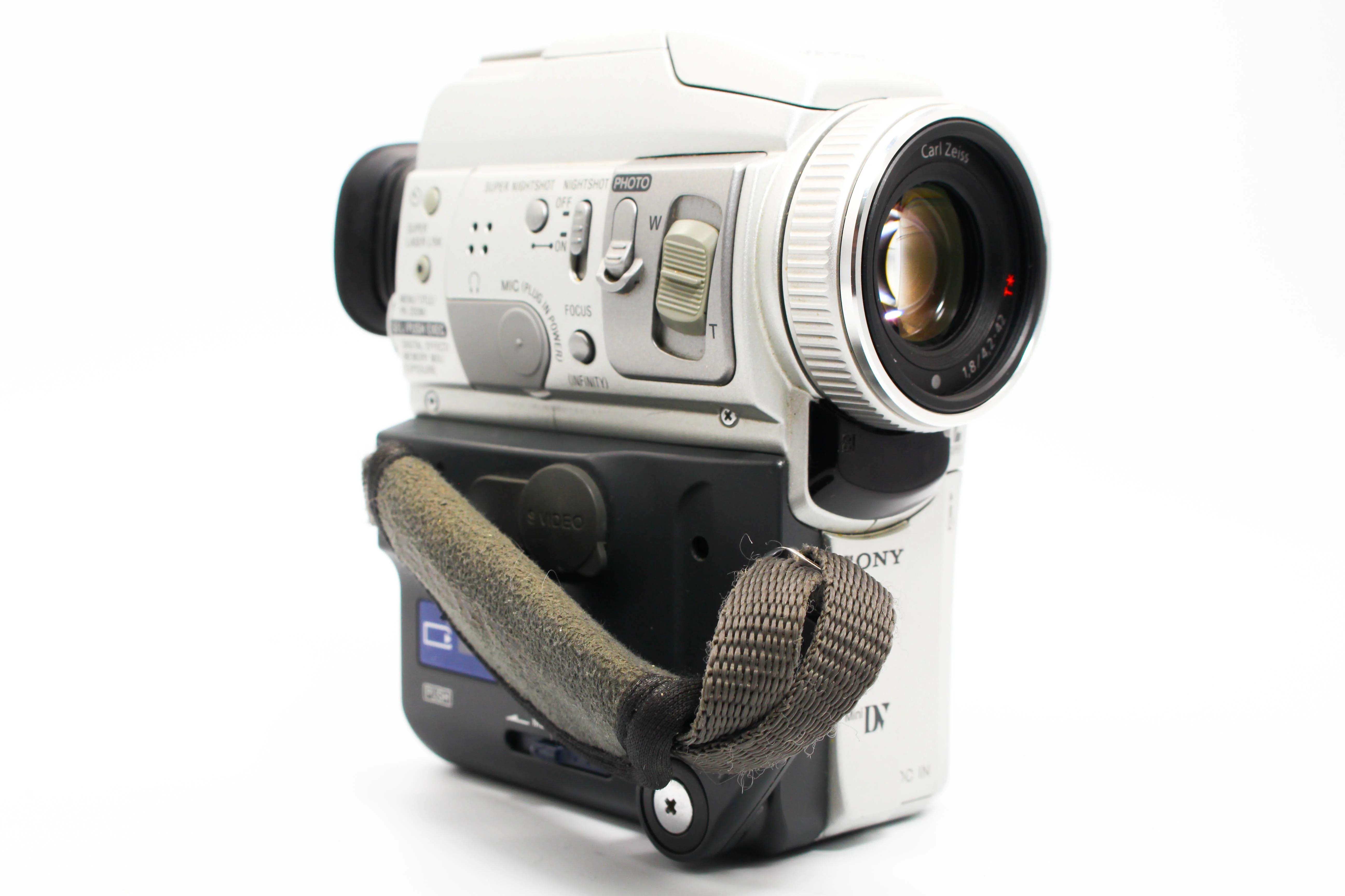 Sony DCR-PC110E MiniDV Digital Video Handycam Camcorder - Tested Bundle Excellent - Image 3