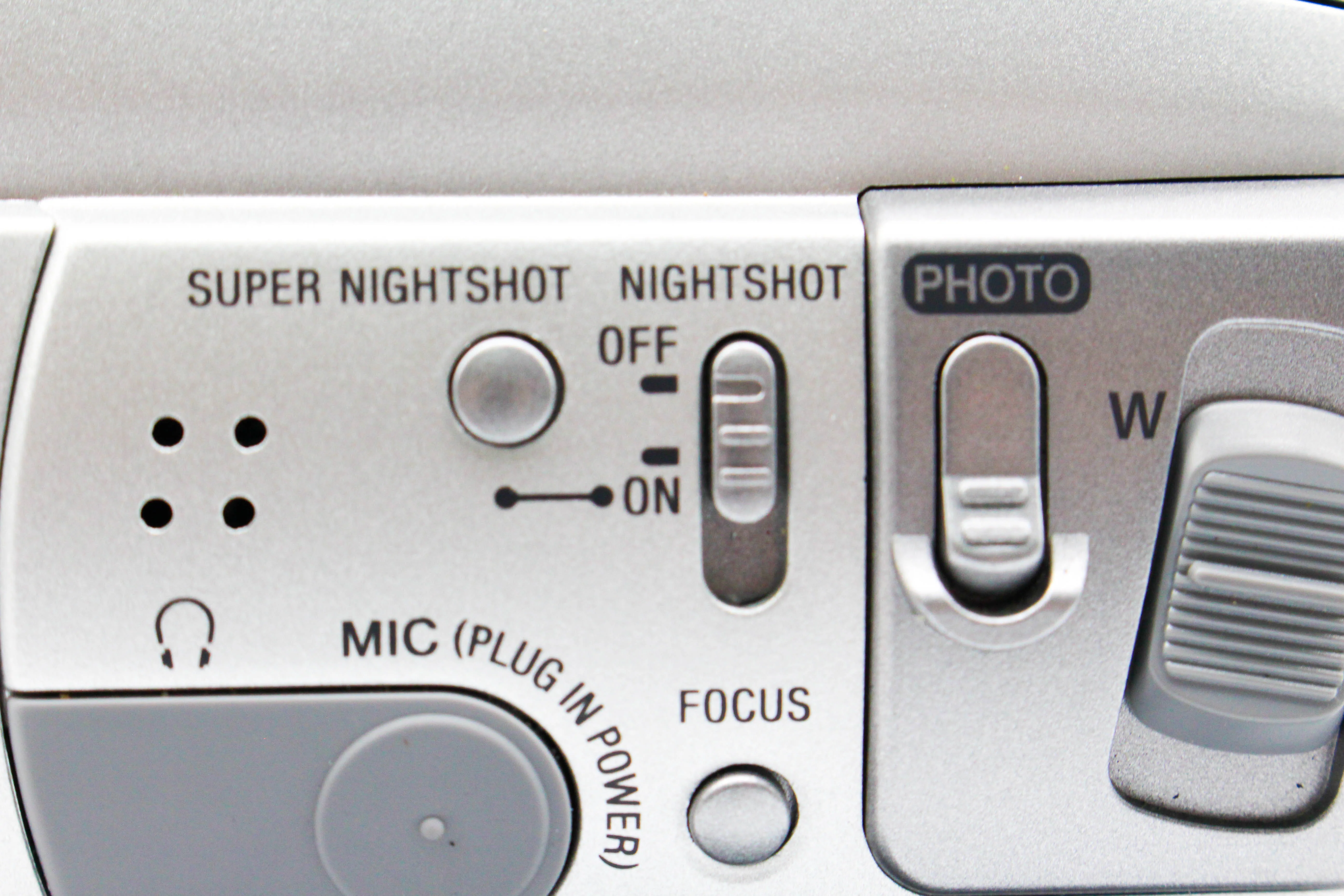 Sony DCR-PC110E MiniDV Handycam Digital Video Camera Camcorder - Image 13