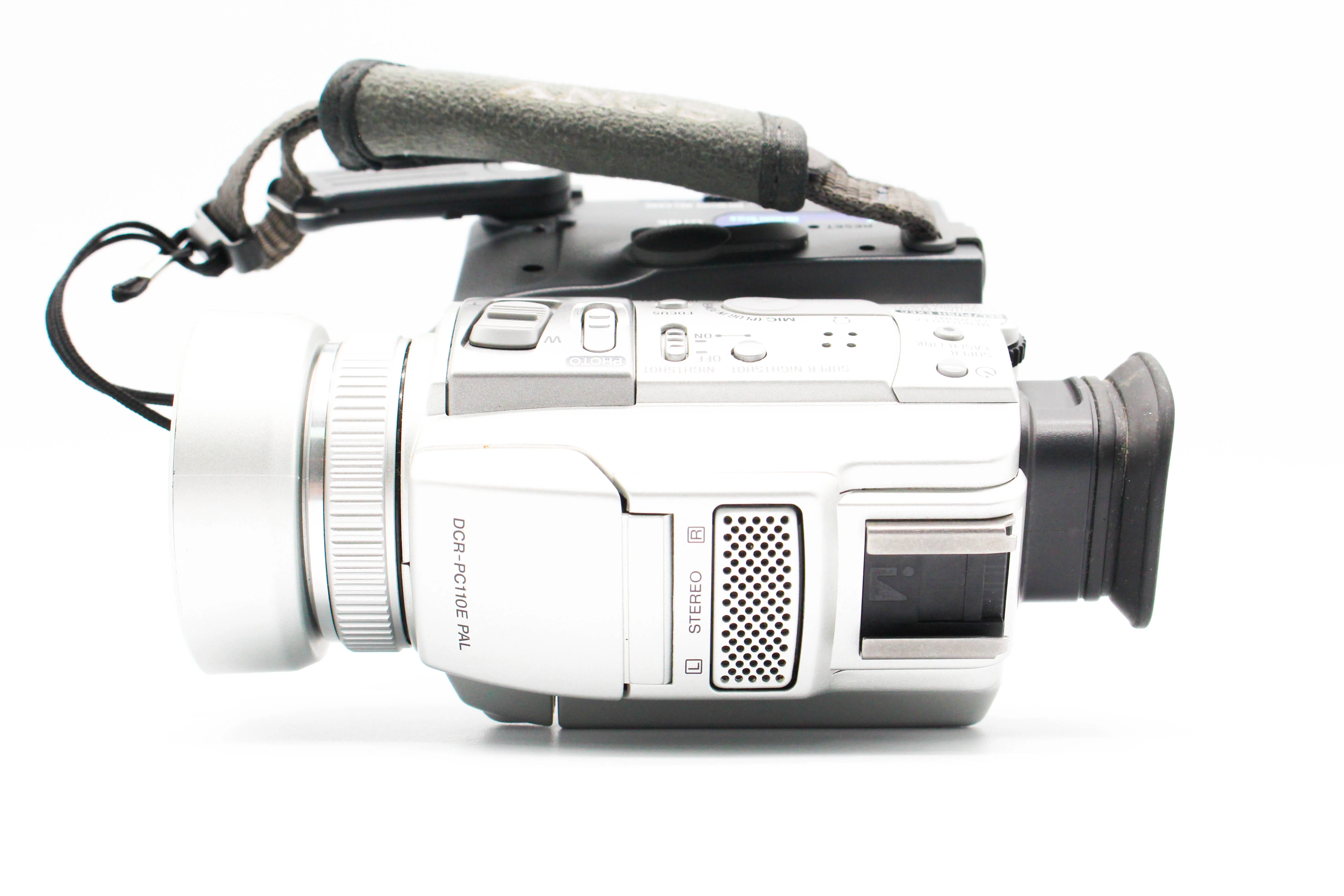 Sony DCR-PC110E MiniDV Handycam Digital Video Camera Camcorder - Image 7