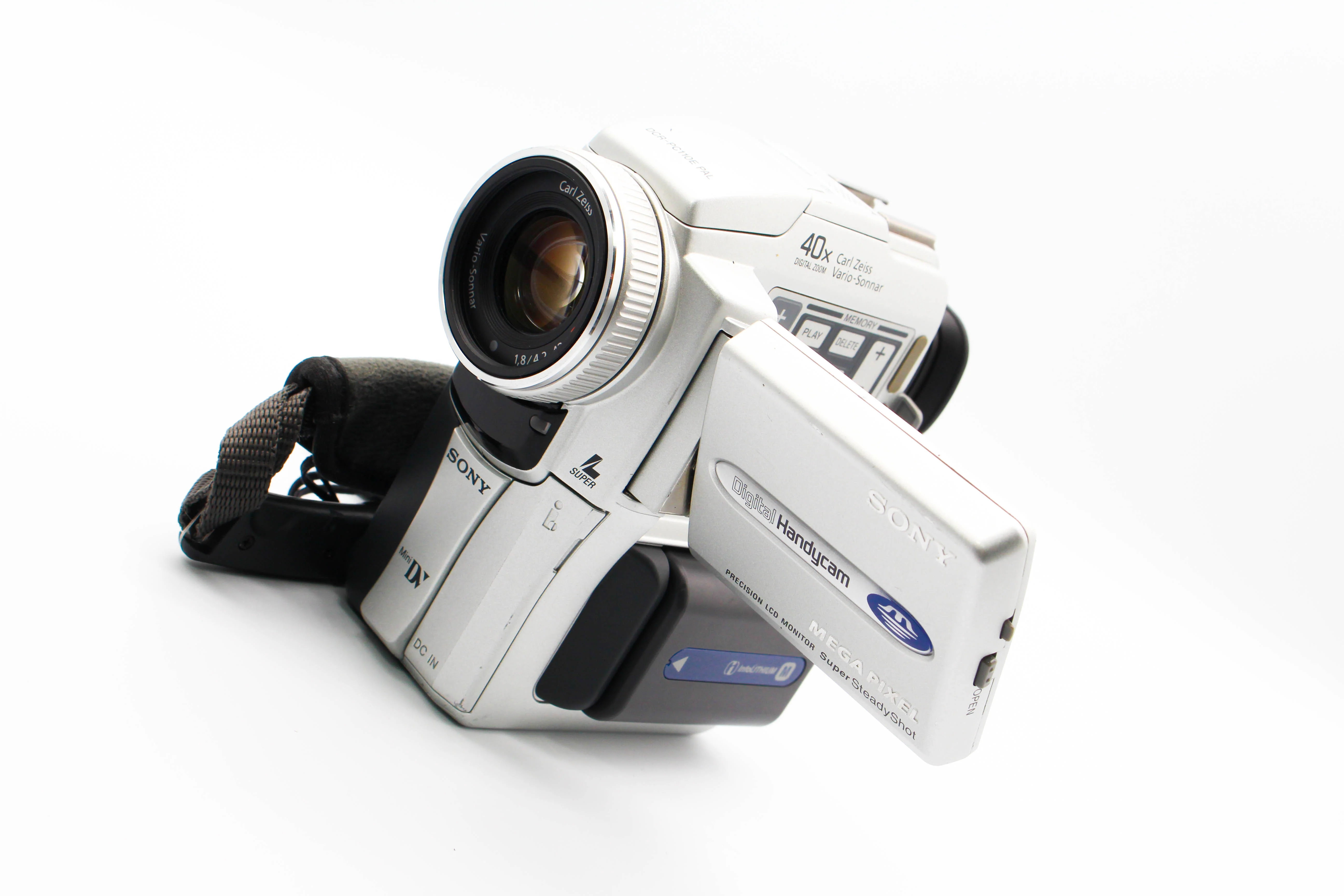 Sony DCR-PC110E MiniDV Handycam Digital Video Camera Camcorder - Tested Bundle Good - Image 14