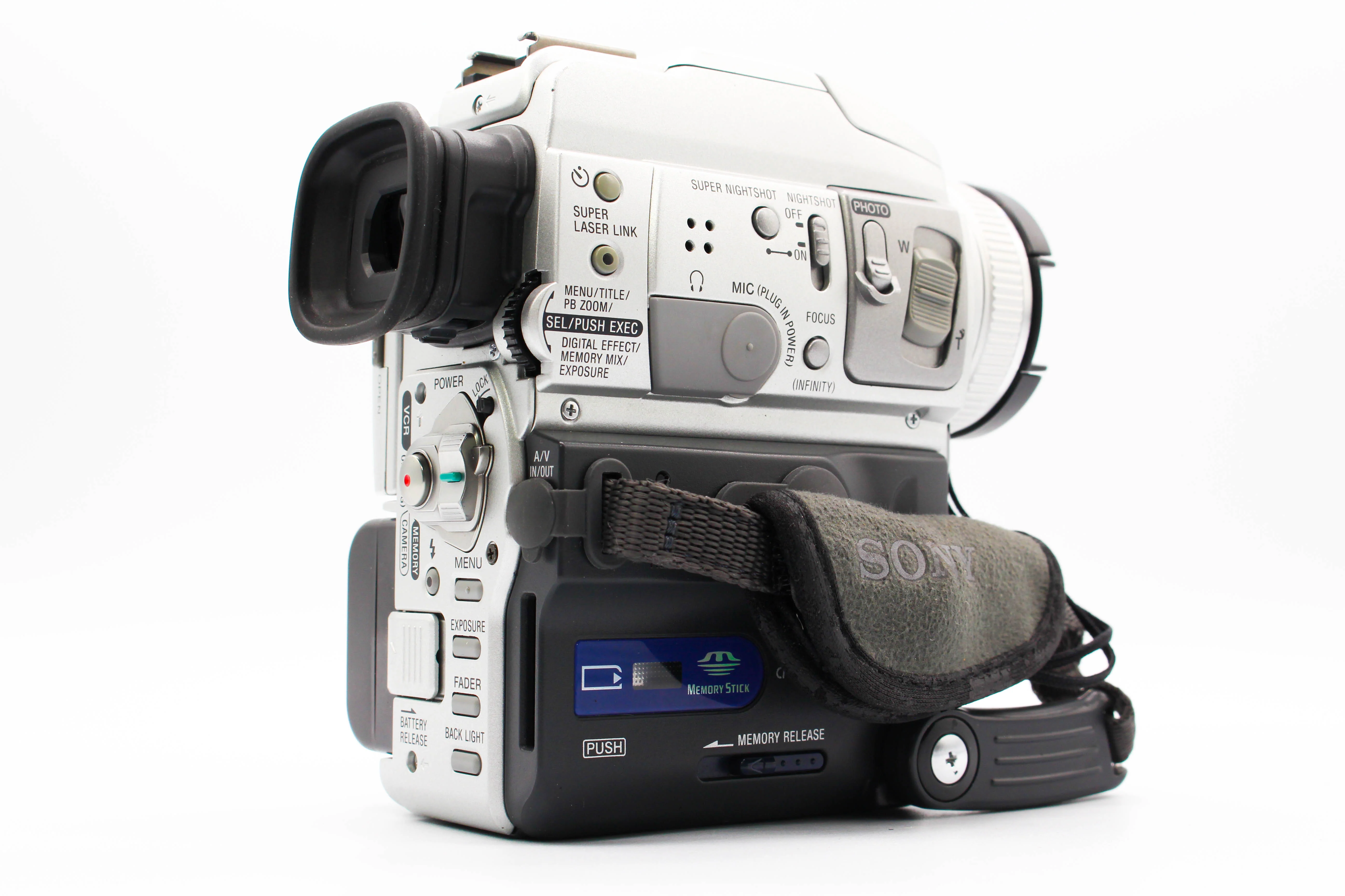 Sony DCR-PC110E MiniDV Handycam Digital Video Camera Camcorder - Tested Bundle Good - Image 4