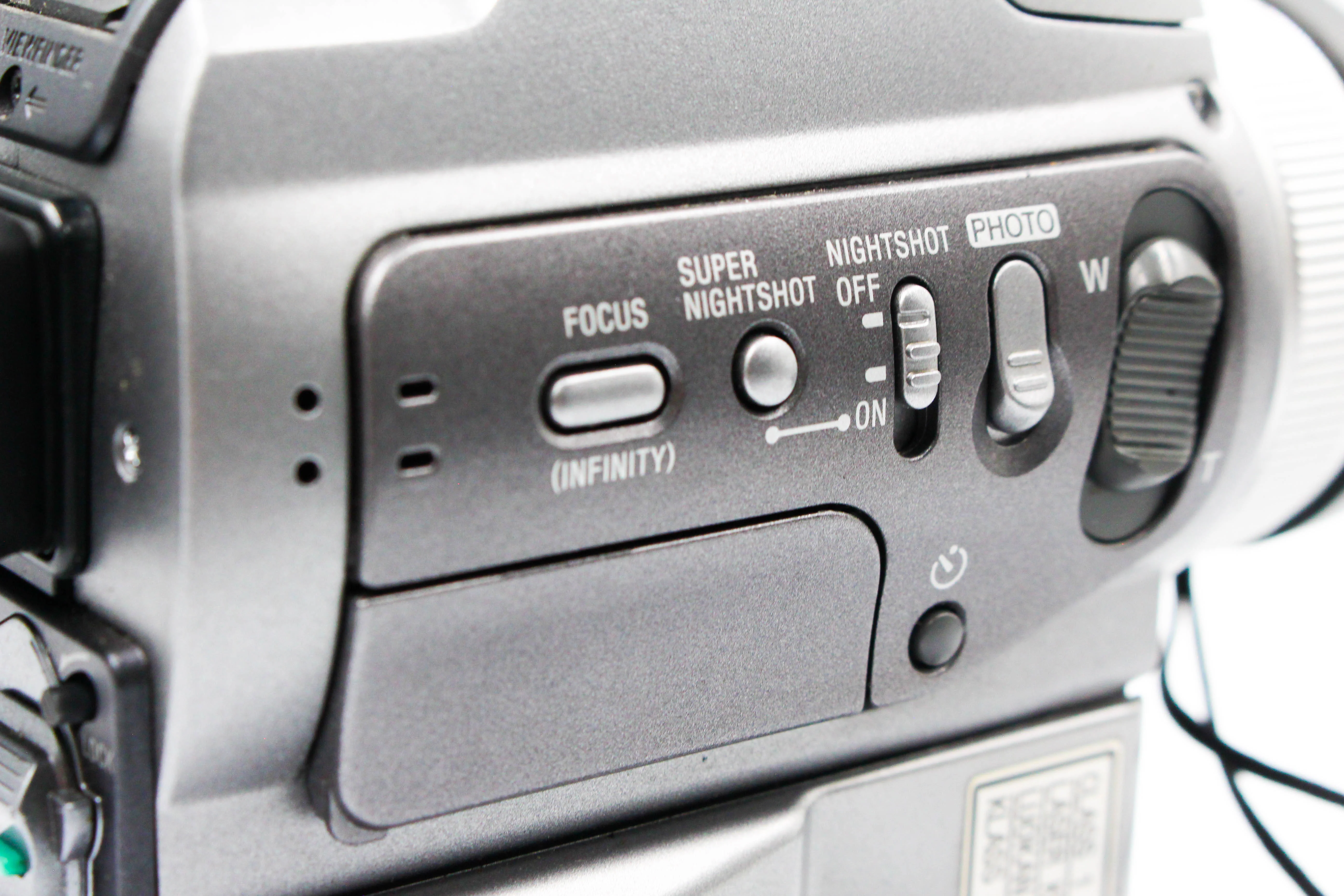 Sony DCR-PC120E MiniDV Handycam Digital Video Camera Camcorder - Image 13