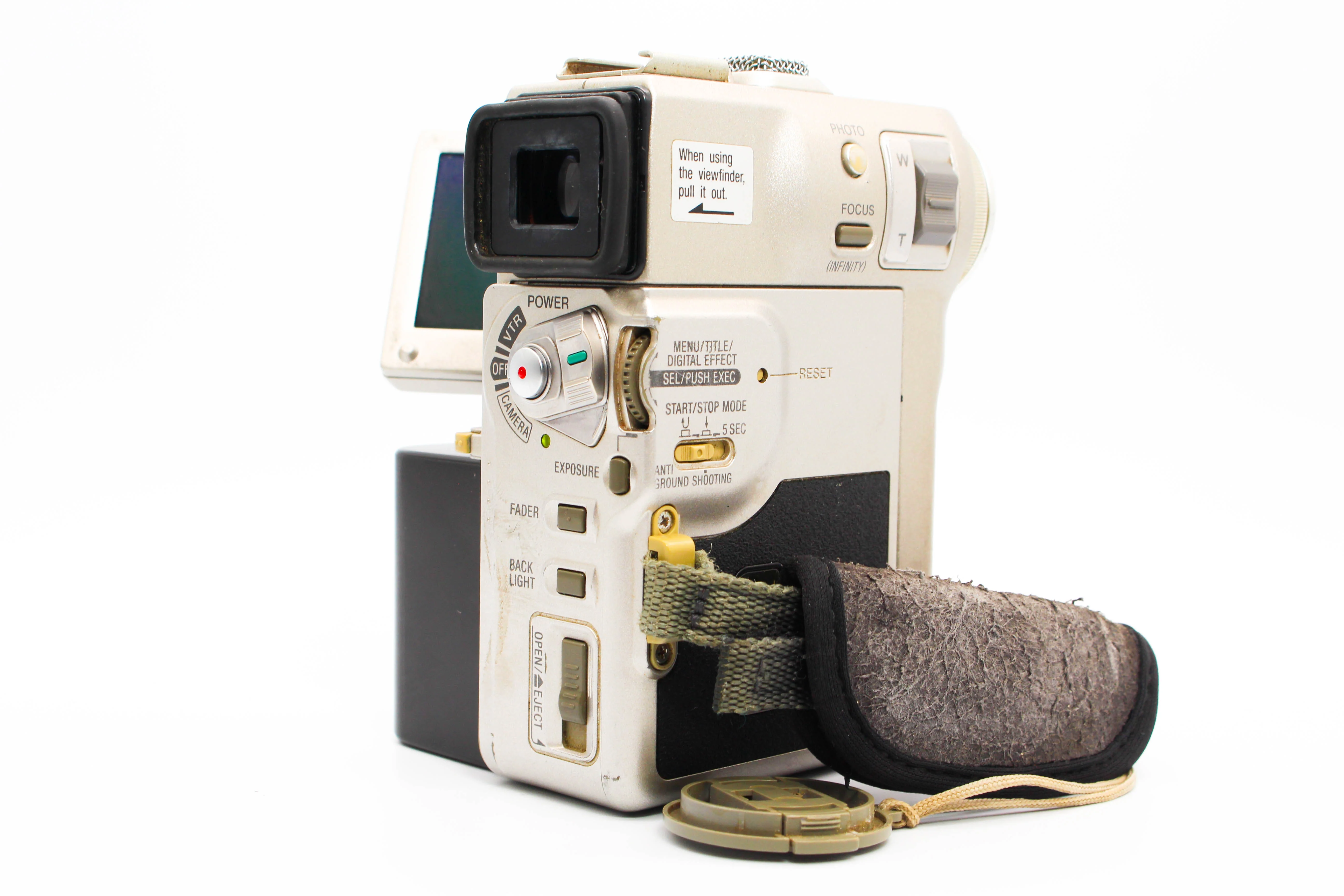 Sony DCR-PC1E MiniDV Digital Video Handycam Camcorder - Tested Bundle Good Rare - Image 4