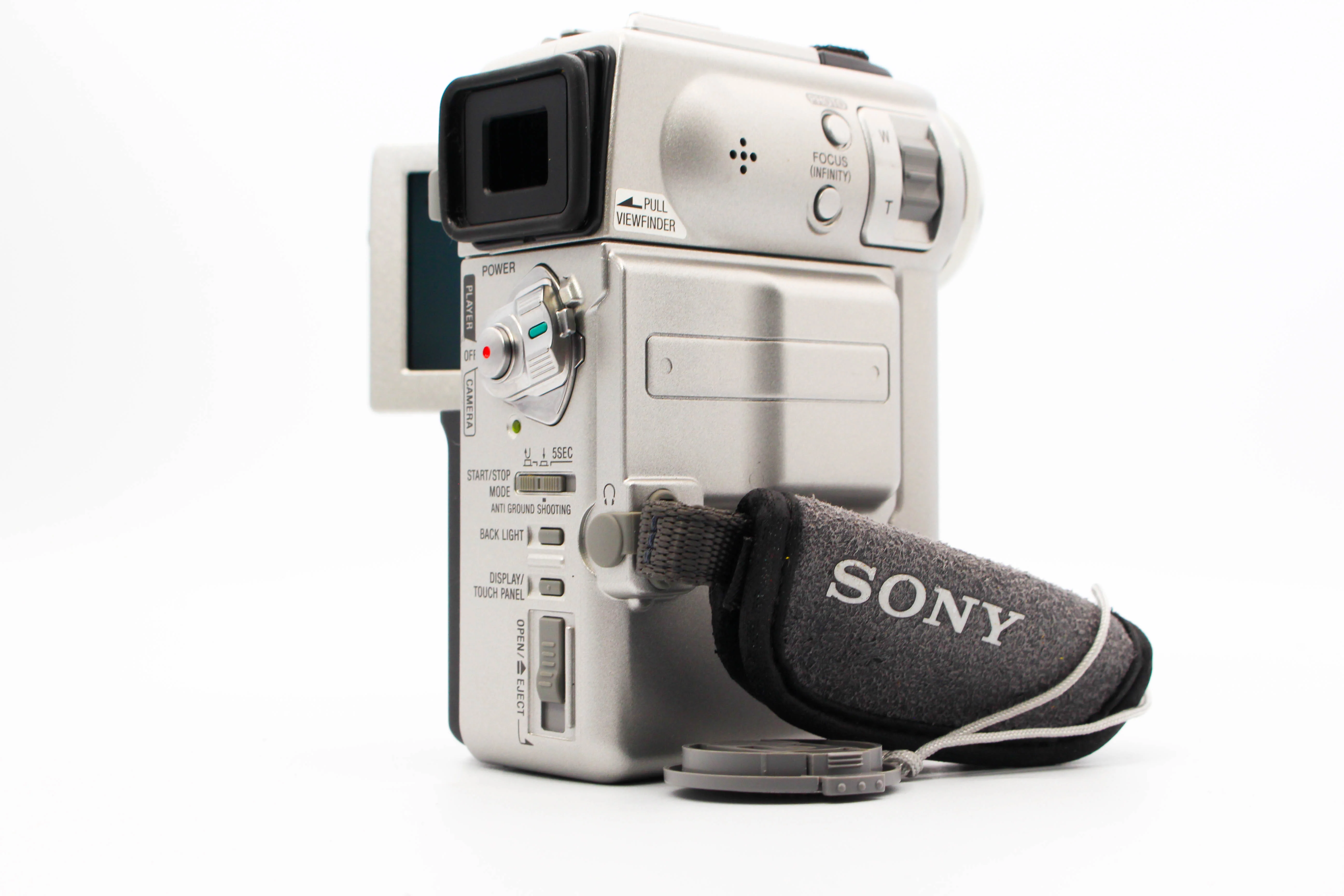 Sony DCR-PC2E MiniDV Handycam Digital Video Camera Camcorder (Read) - Tested Bundle - Image 4