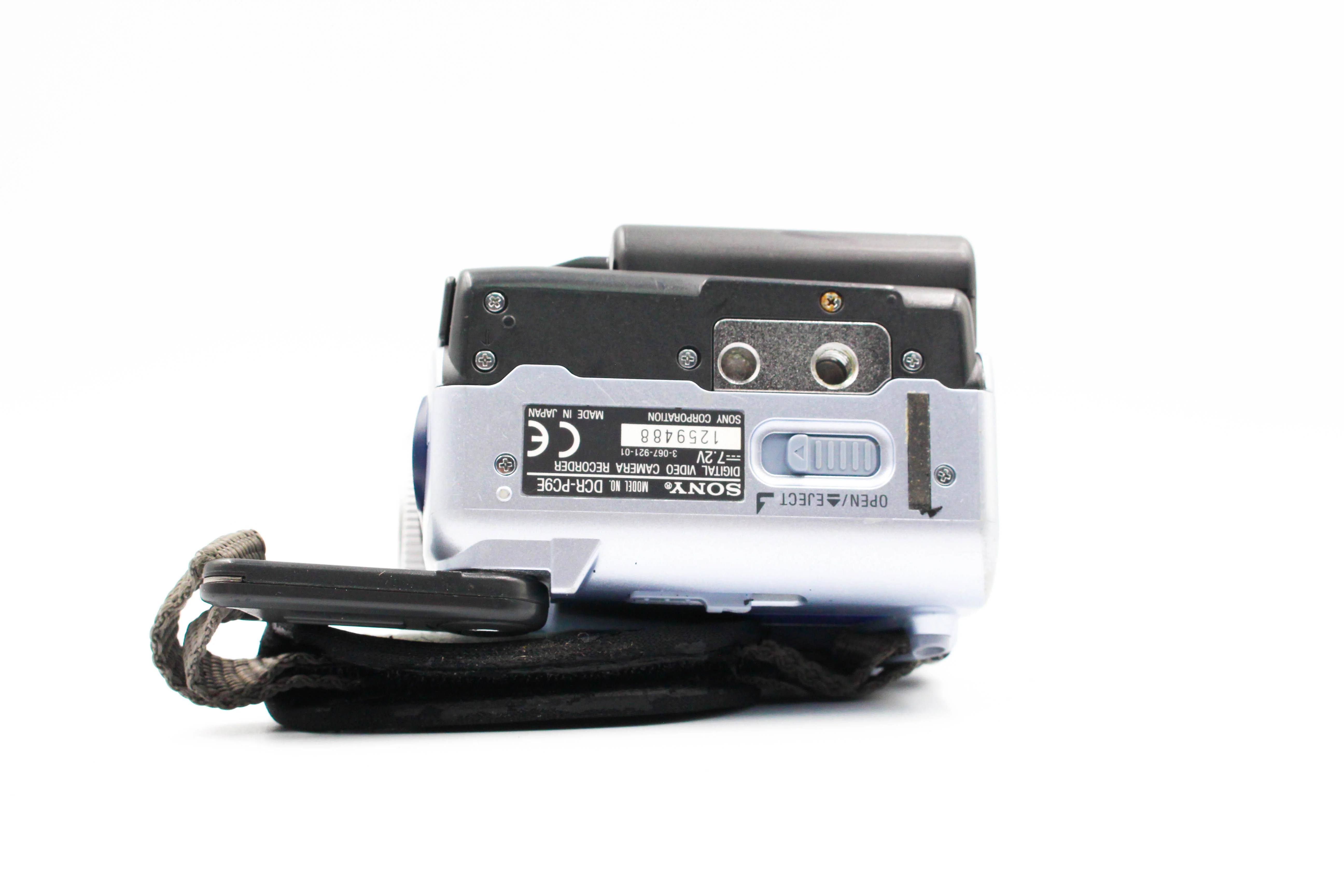 Sony DCR-PC9E MiniDV Tape Digital Video Camcorder Camera - Image 8