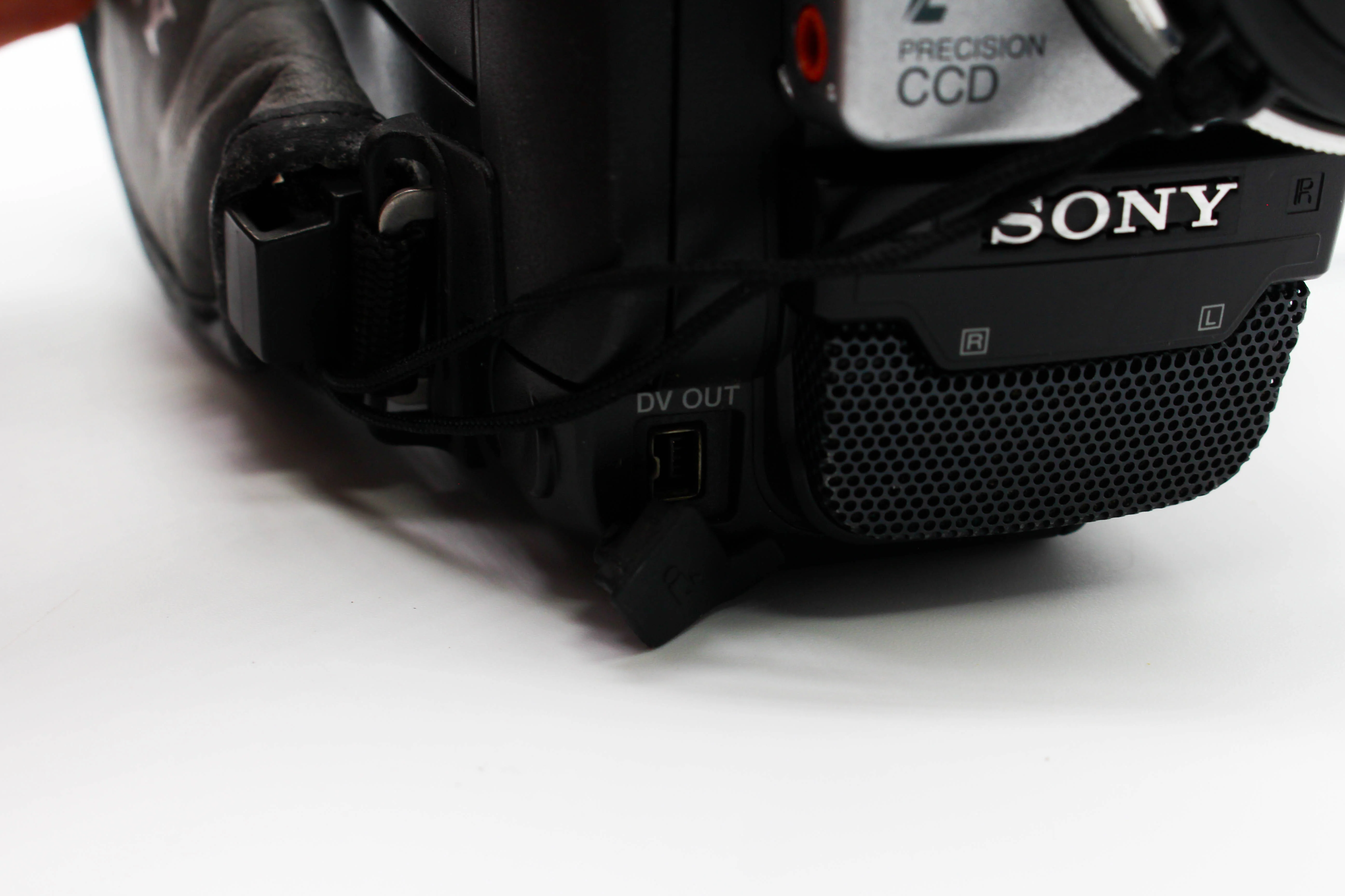 Sony DCR-TRV110E Digital8 8mm Handycam Digital Video Camcorder - Tested Bundle - Image 8