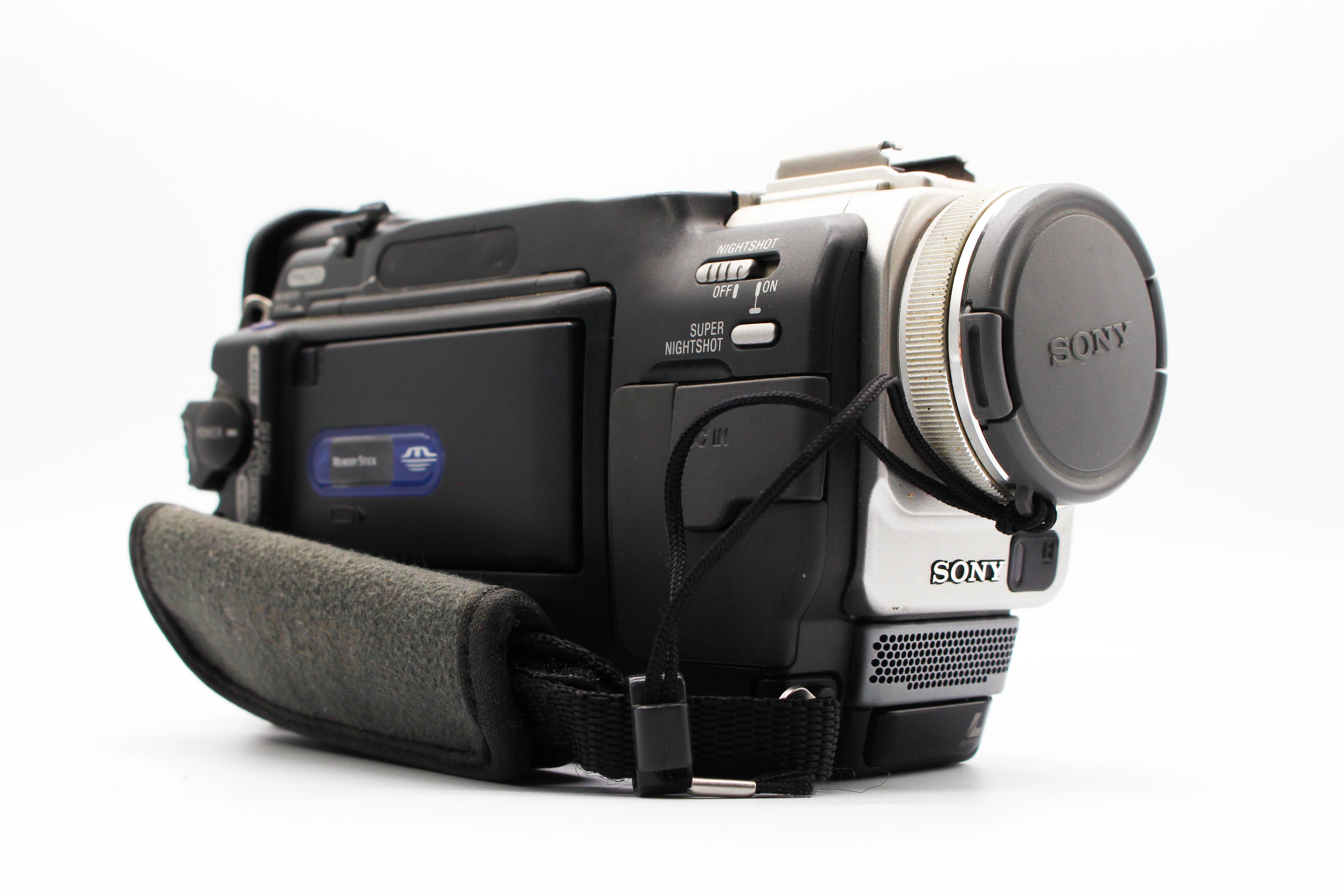 Sony DCR-TRV11E MiniDV Handycam Digital Video Camera Camcorder - Tested Bundle Excellent - Image 3