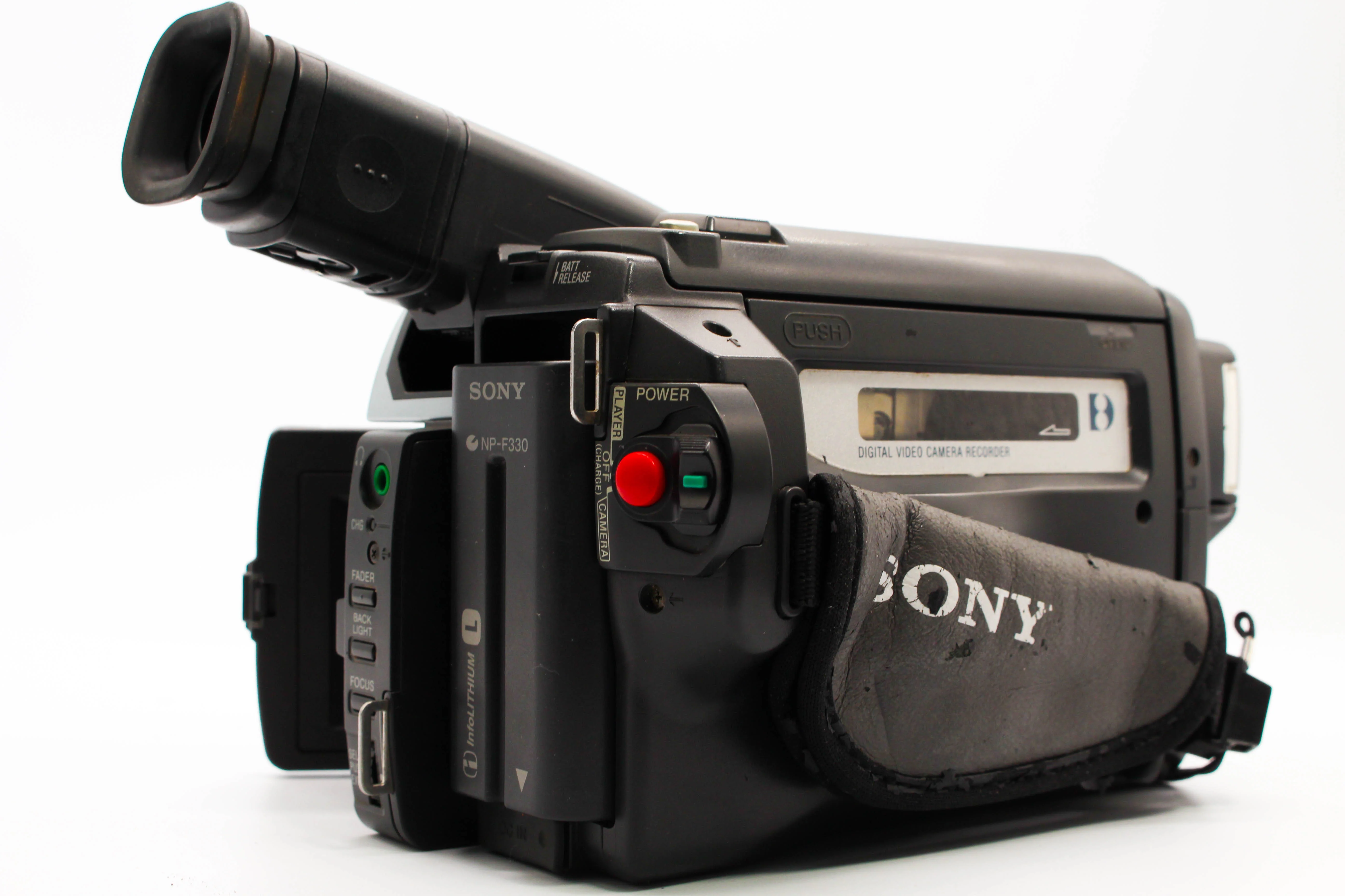 Sony DCR-TRV130E Digital8 8mm Handycam Camera Digital Video Camcorder - Tested Bundle Excellent - Image 4
