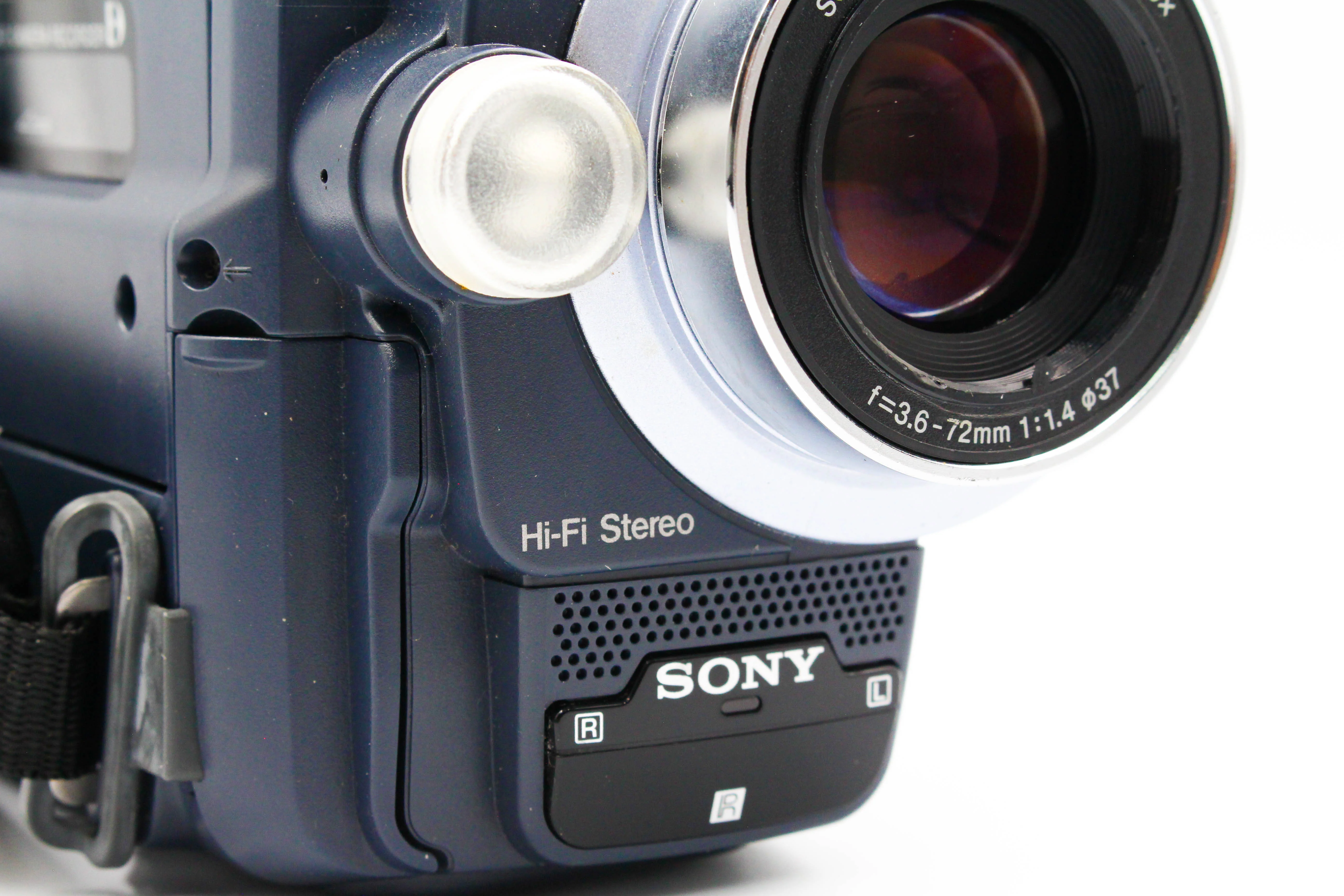 Sony DCR-TRV140E Digital8 Camcorder Digital Video Camera - Image 8